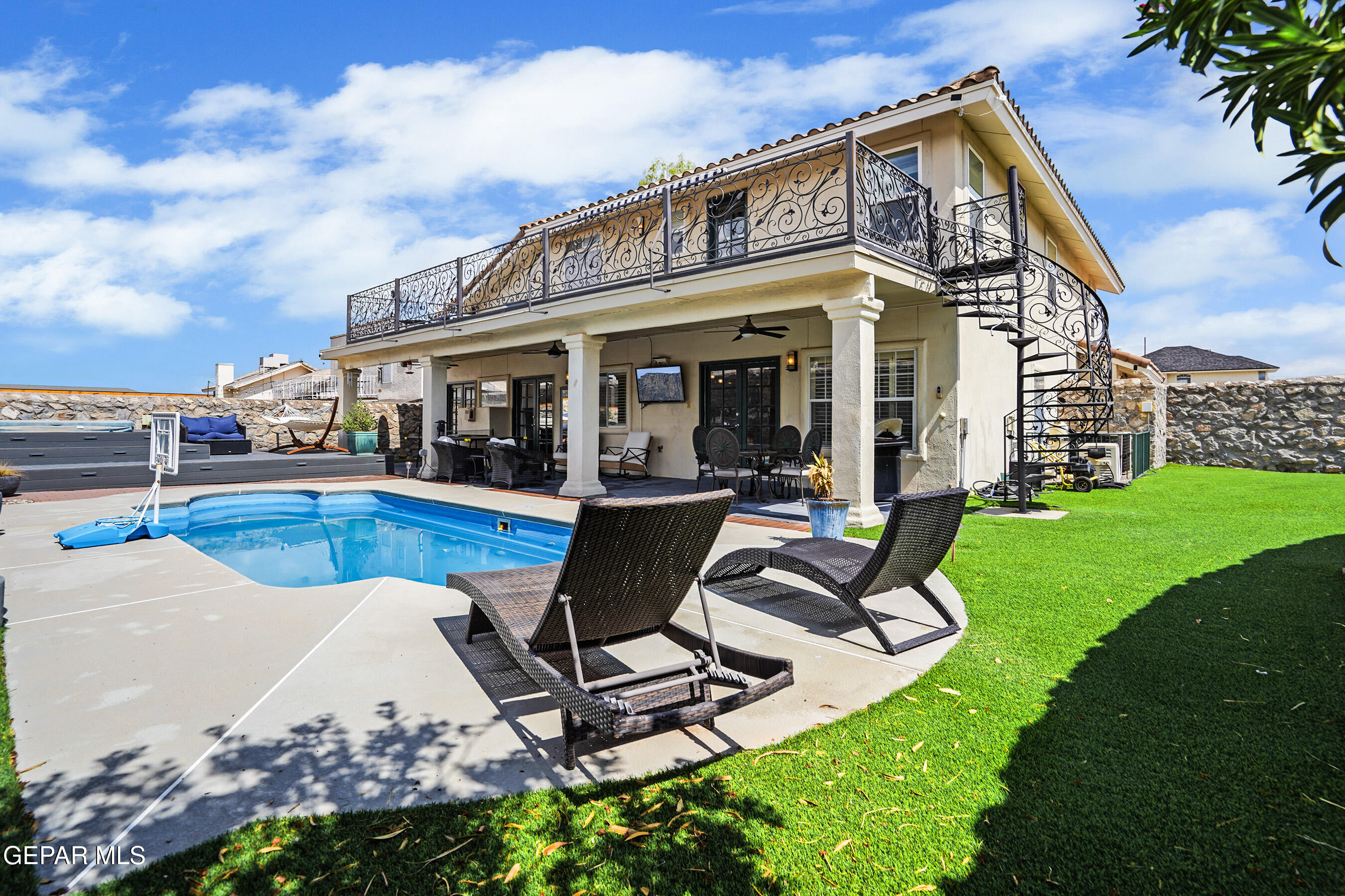 6820 WHISPER CANYON Drive