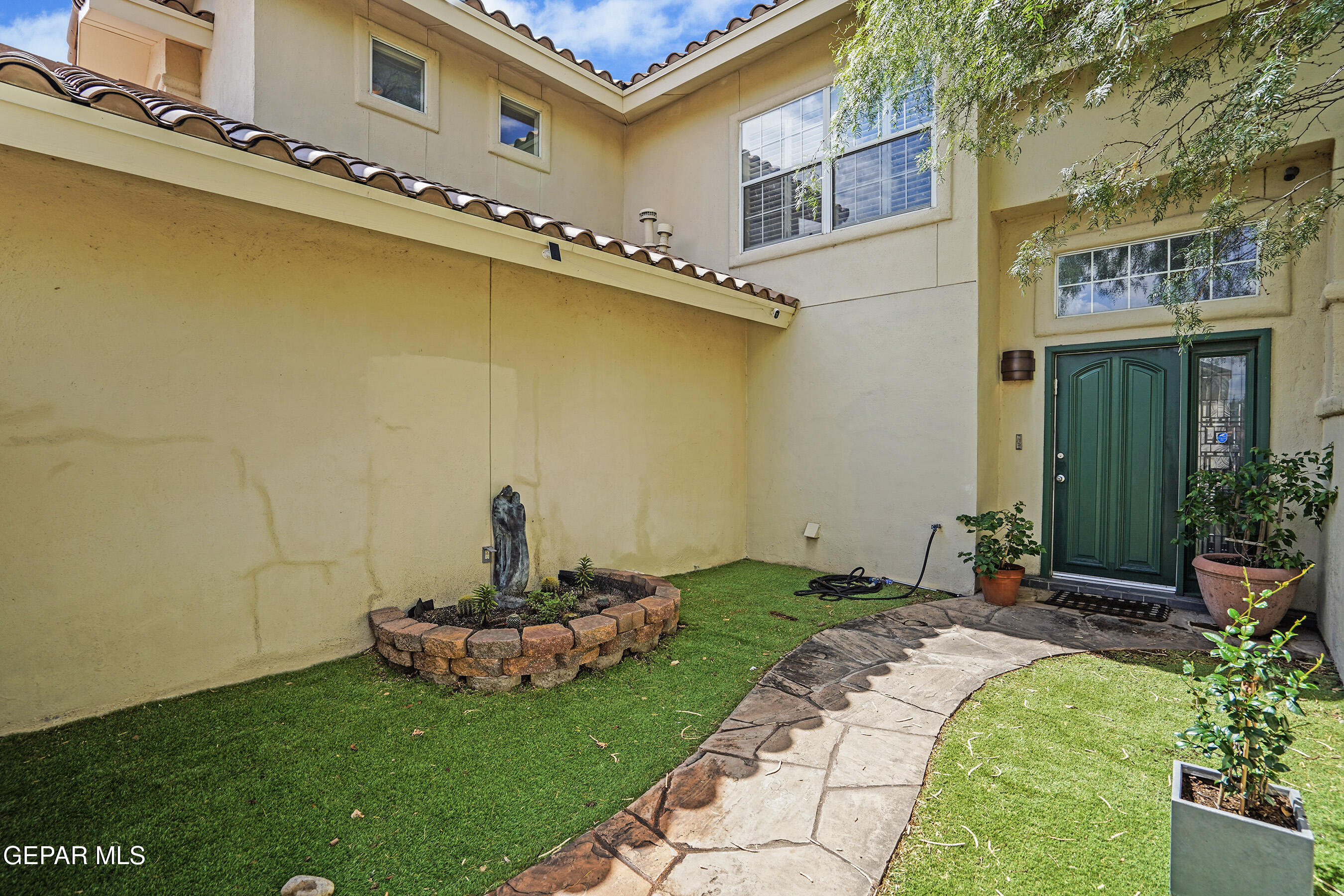 6820 WHISPER CANYON Drive