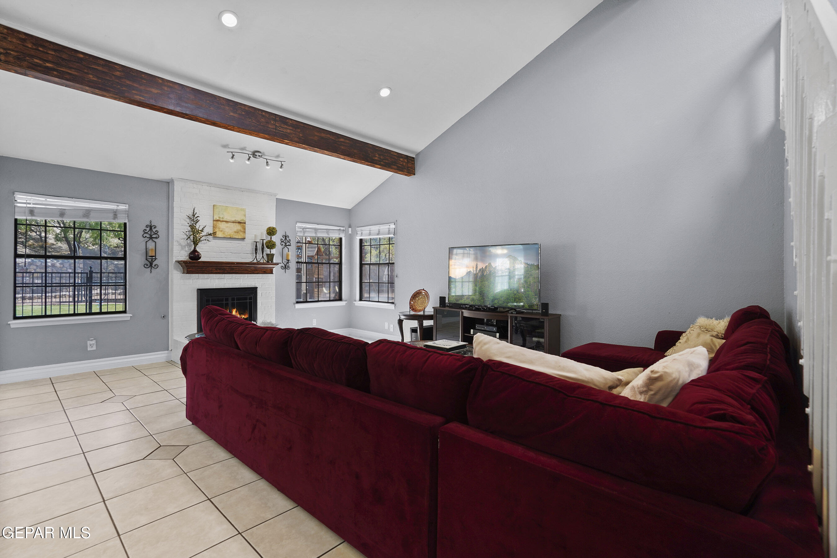 608 PASEO DE LUNA Lane