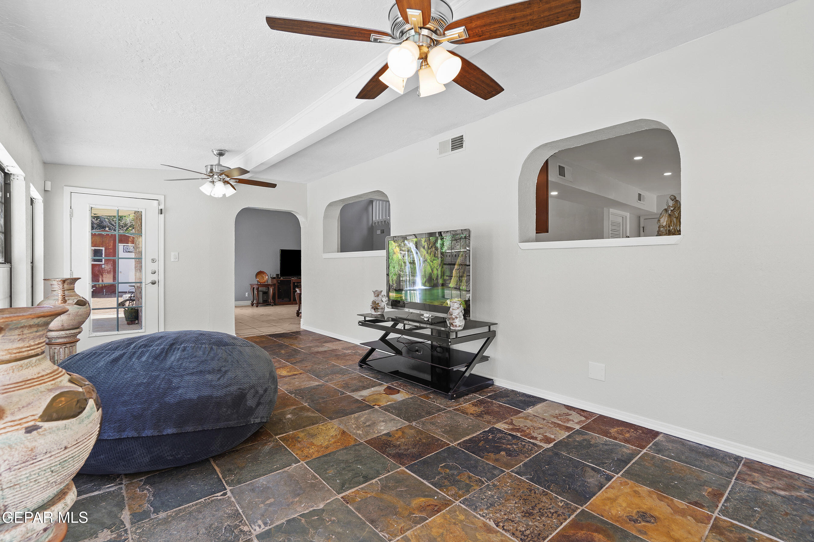 608 PASEO DE LUNA Lane