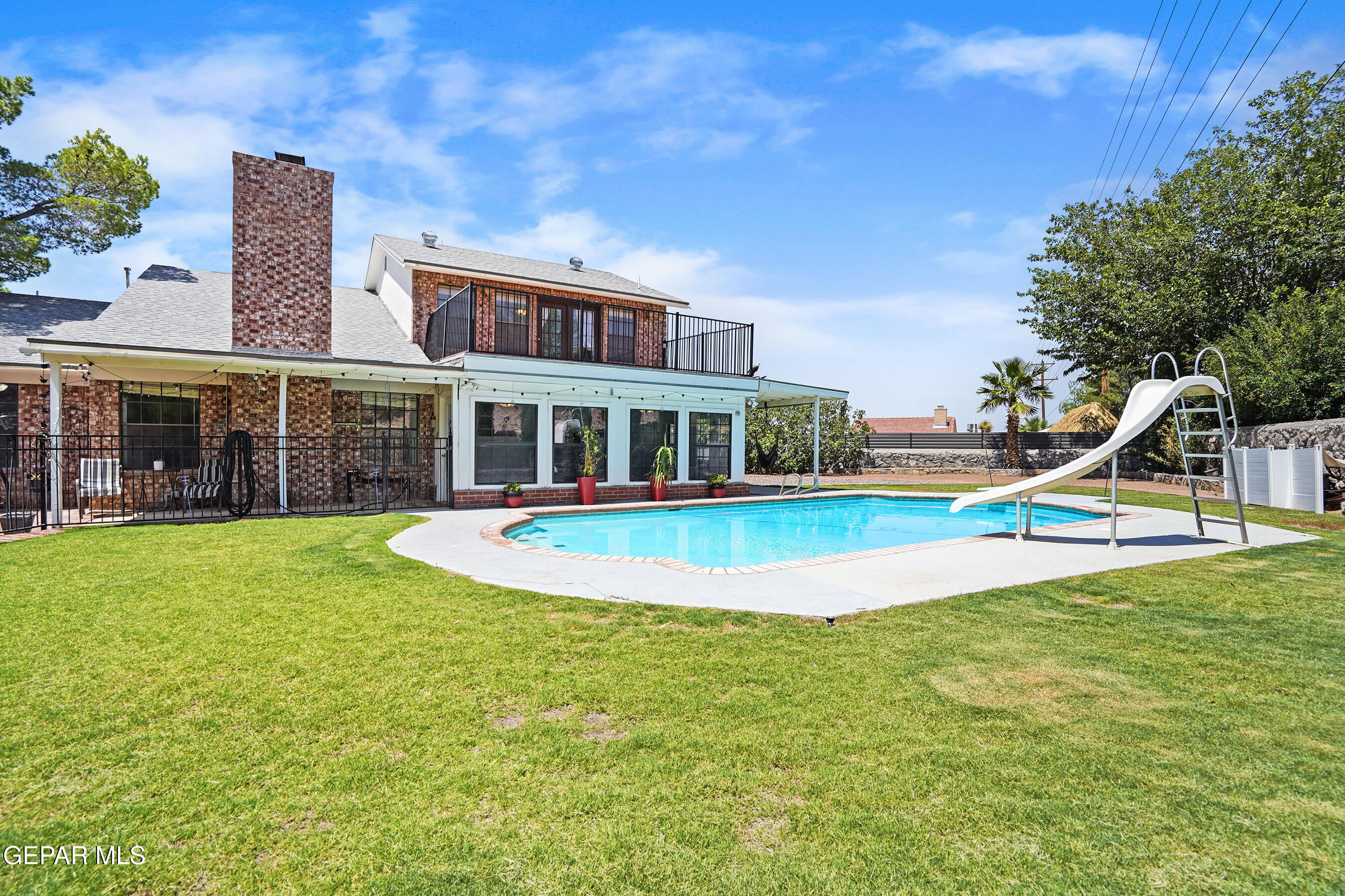 608 PASEO DE LUNA Lane