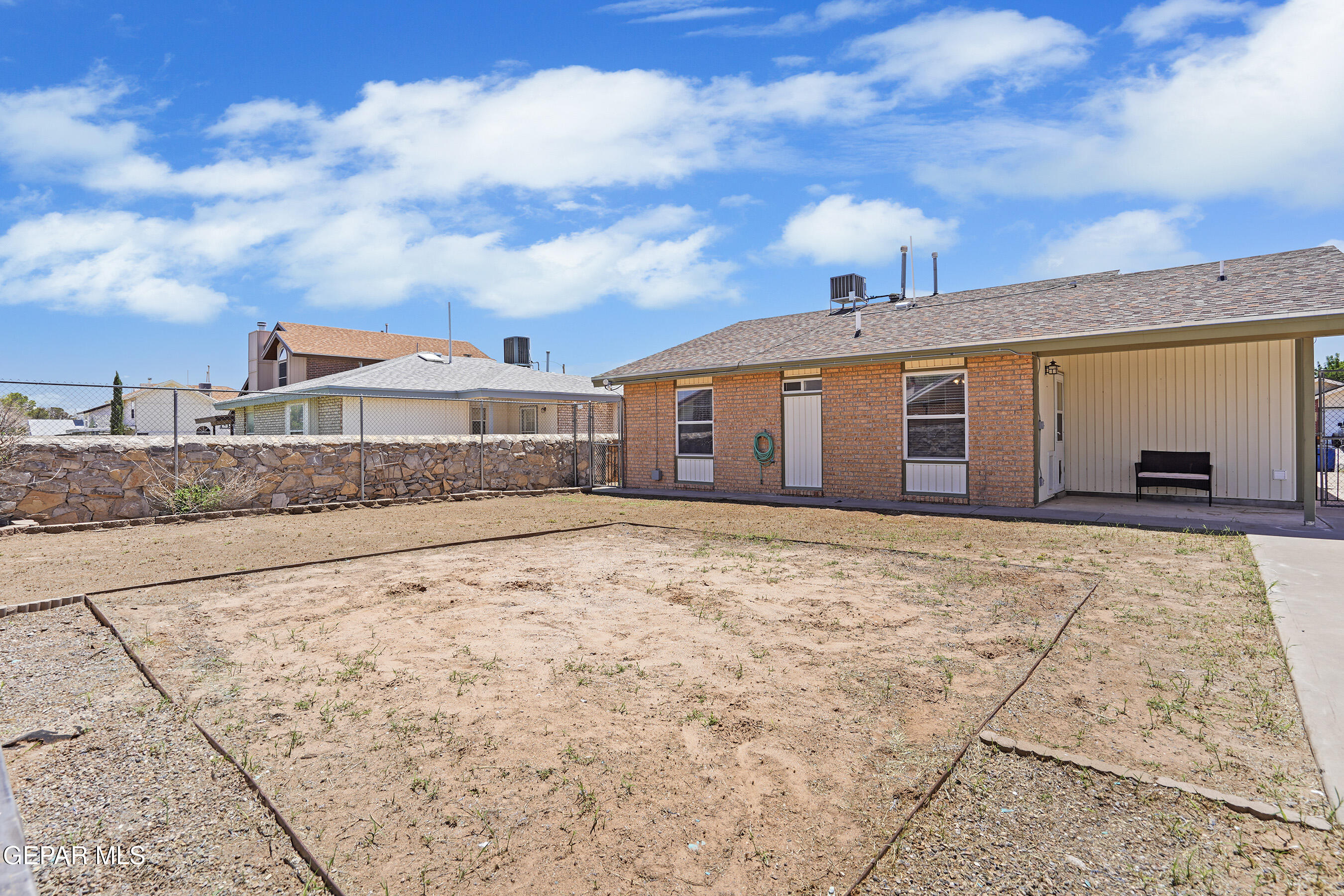 11010 GOLDEN POND Drive