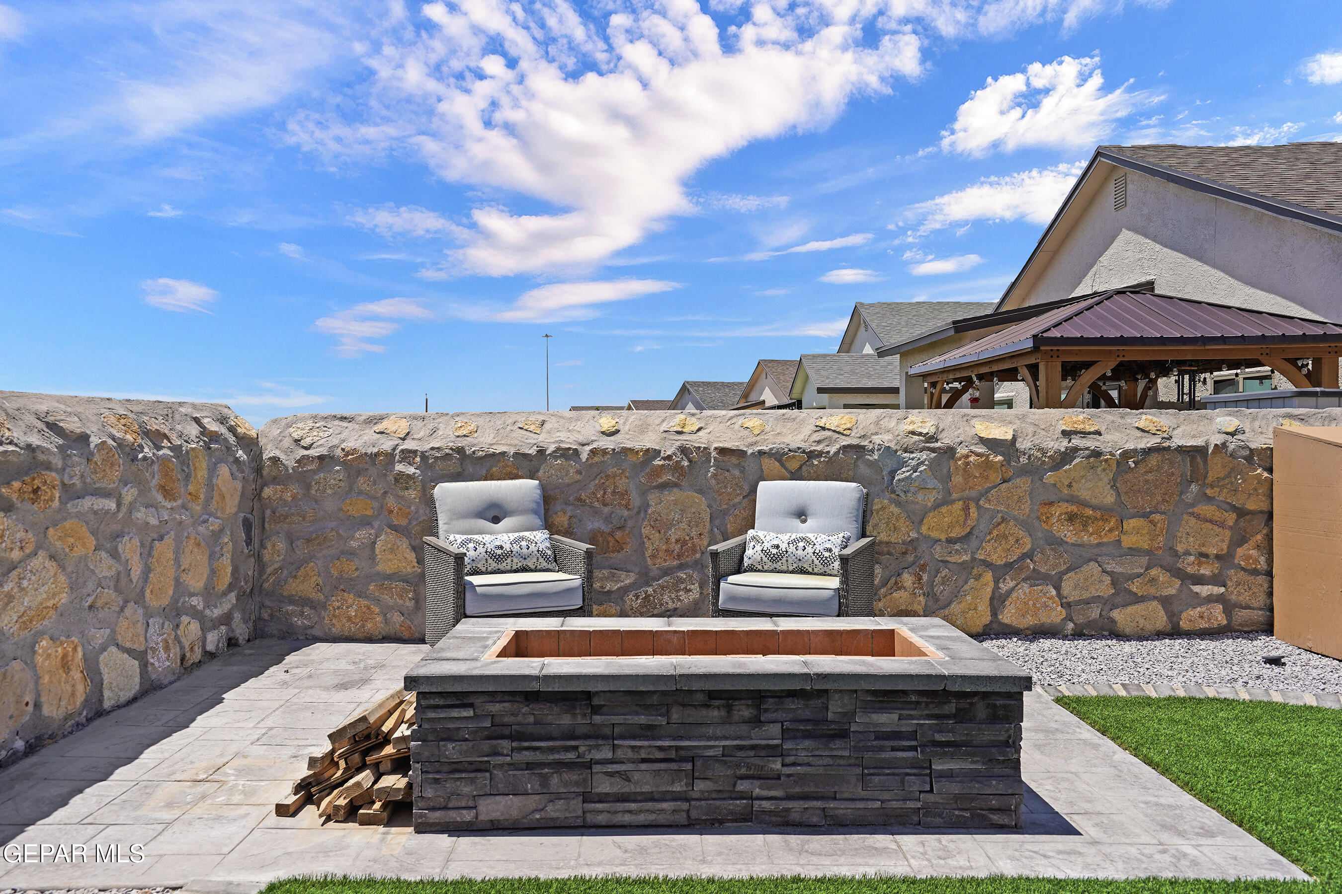 7852 ENCHANTED PARK Drive