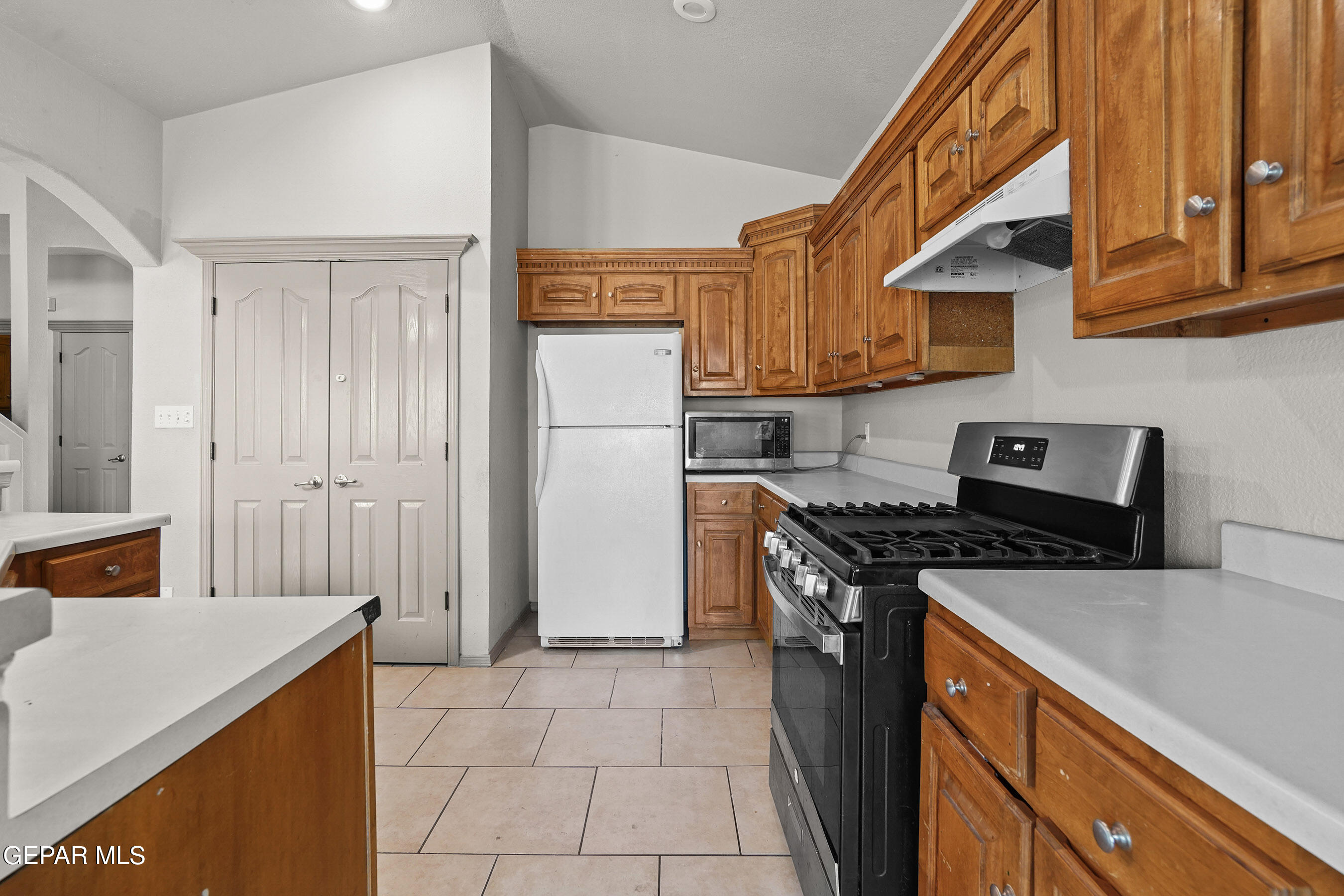 5517 MANUEL MORENO Drive