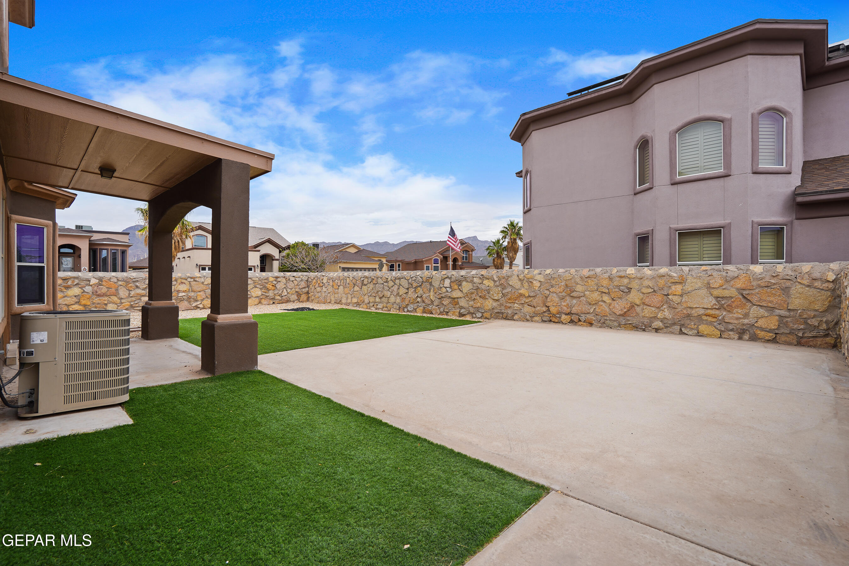 5517 MANUEL MORENO Drive