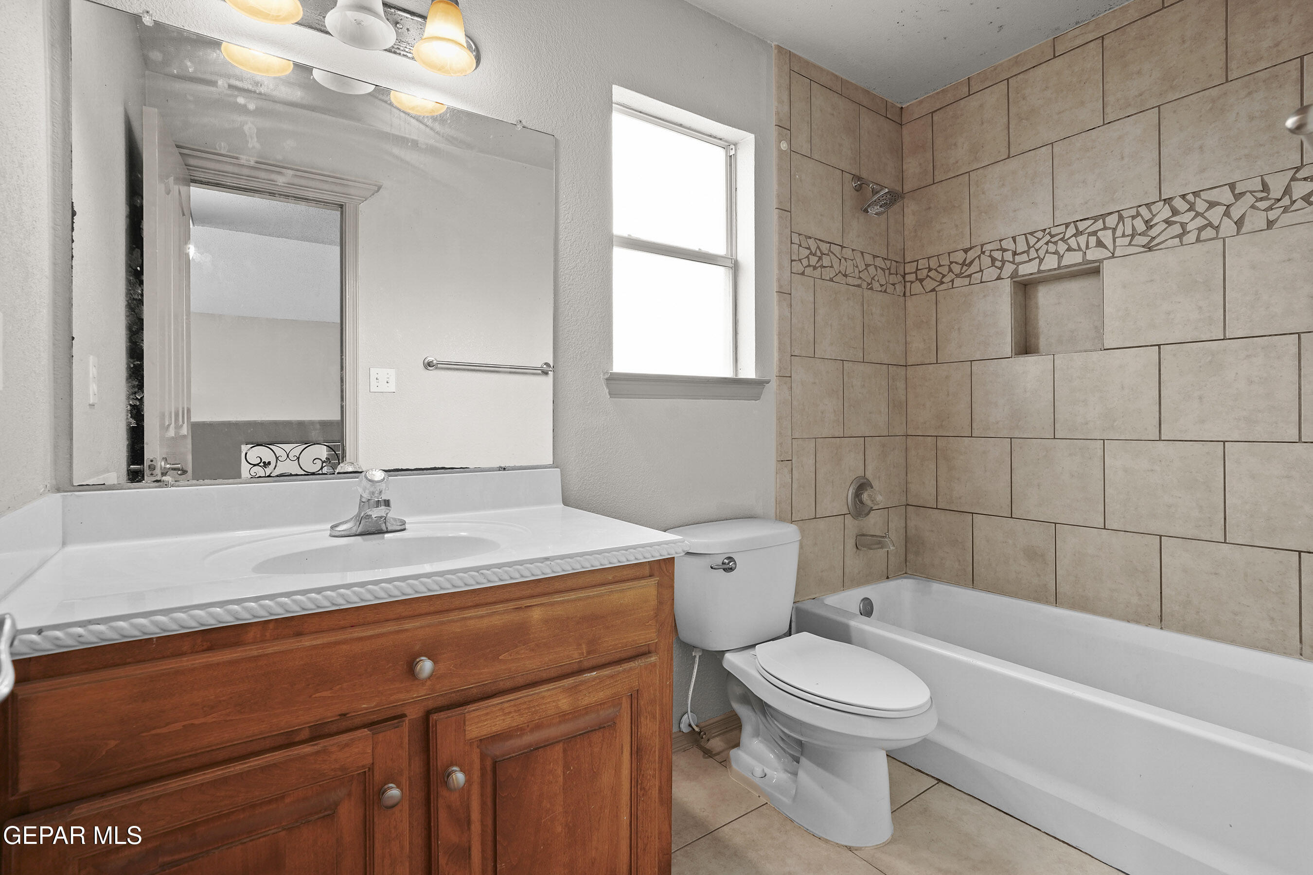 5517 MANUEL MORENO Drive