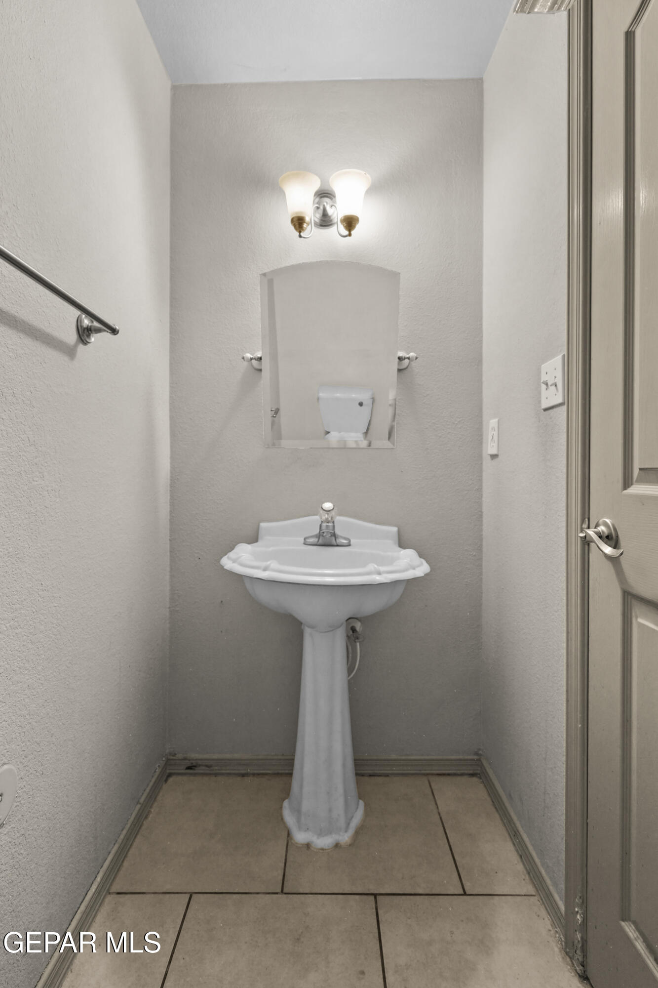 5517 MANUEL MORENO Drive