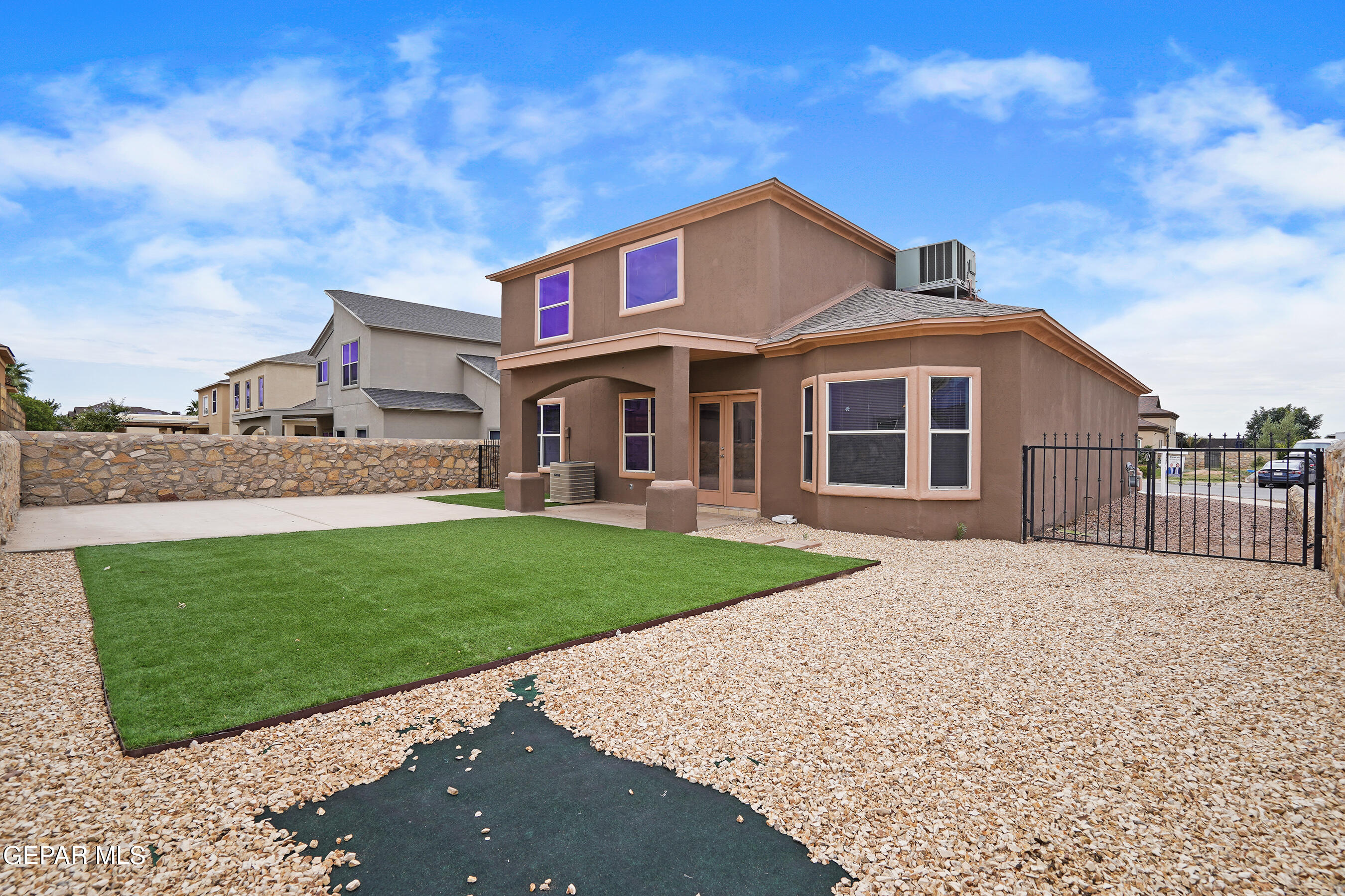 5517 MANUEL MORENO Drive