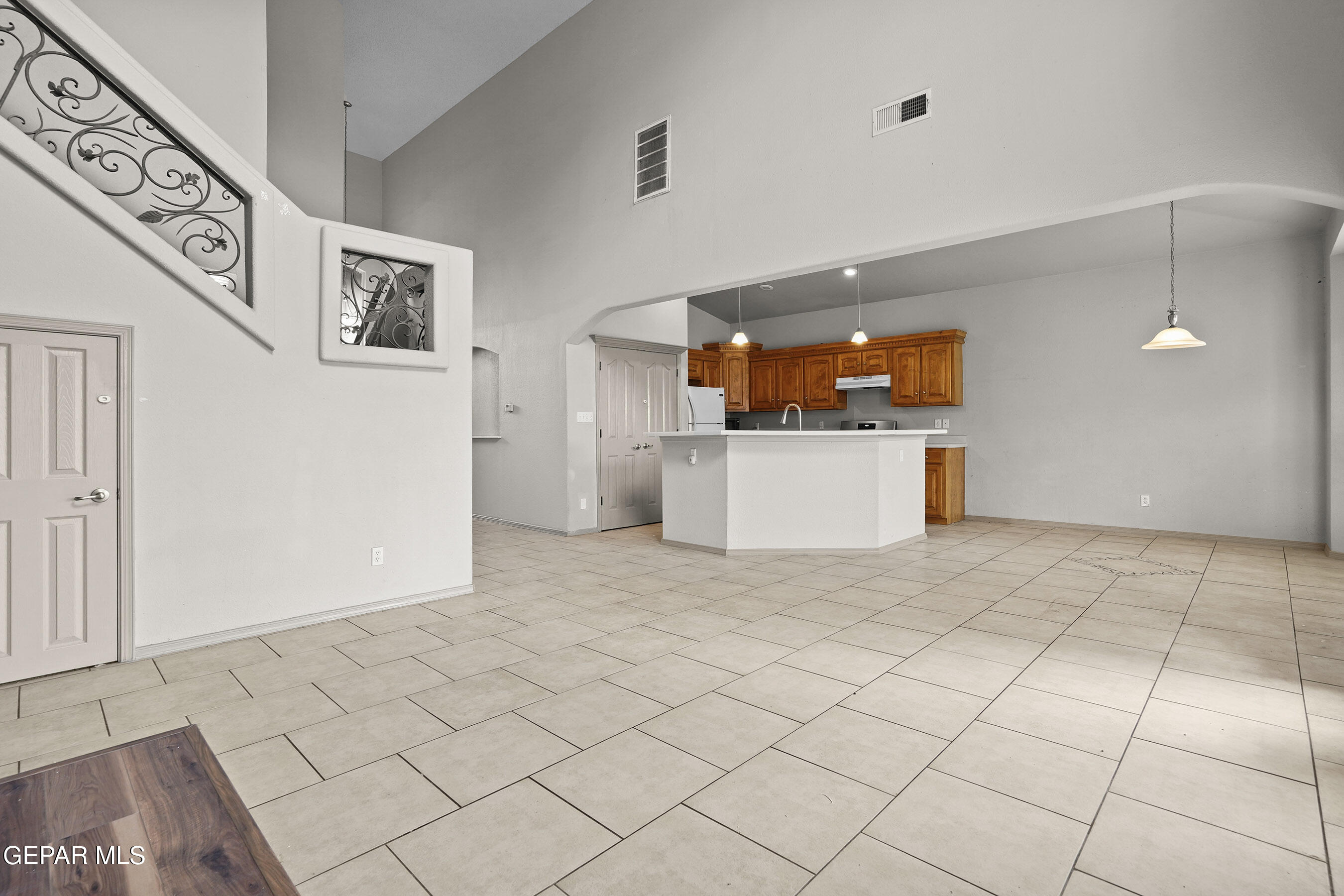 5517 MANUEL MORENO Drive