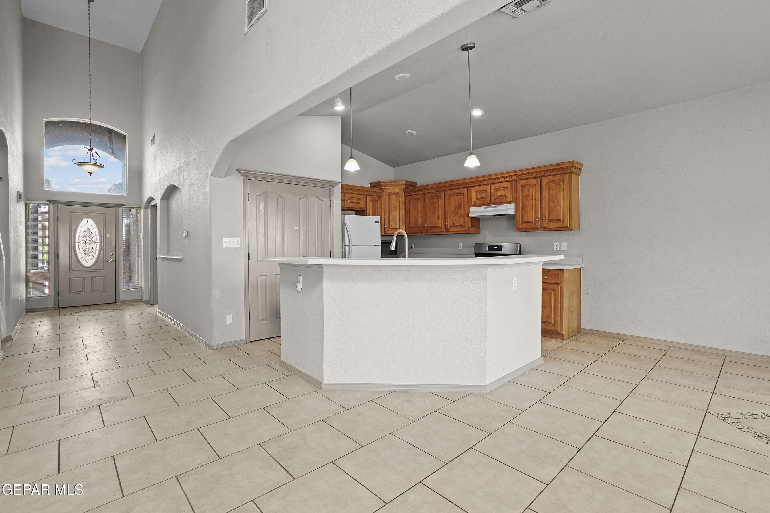 5517 MANUEL MORENO Drive