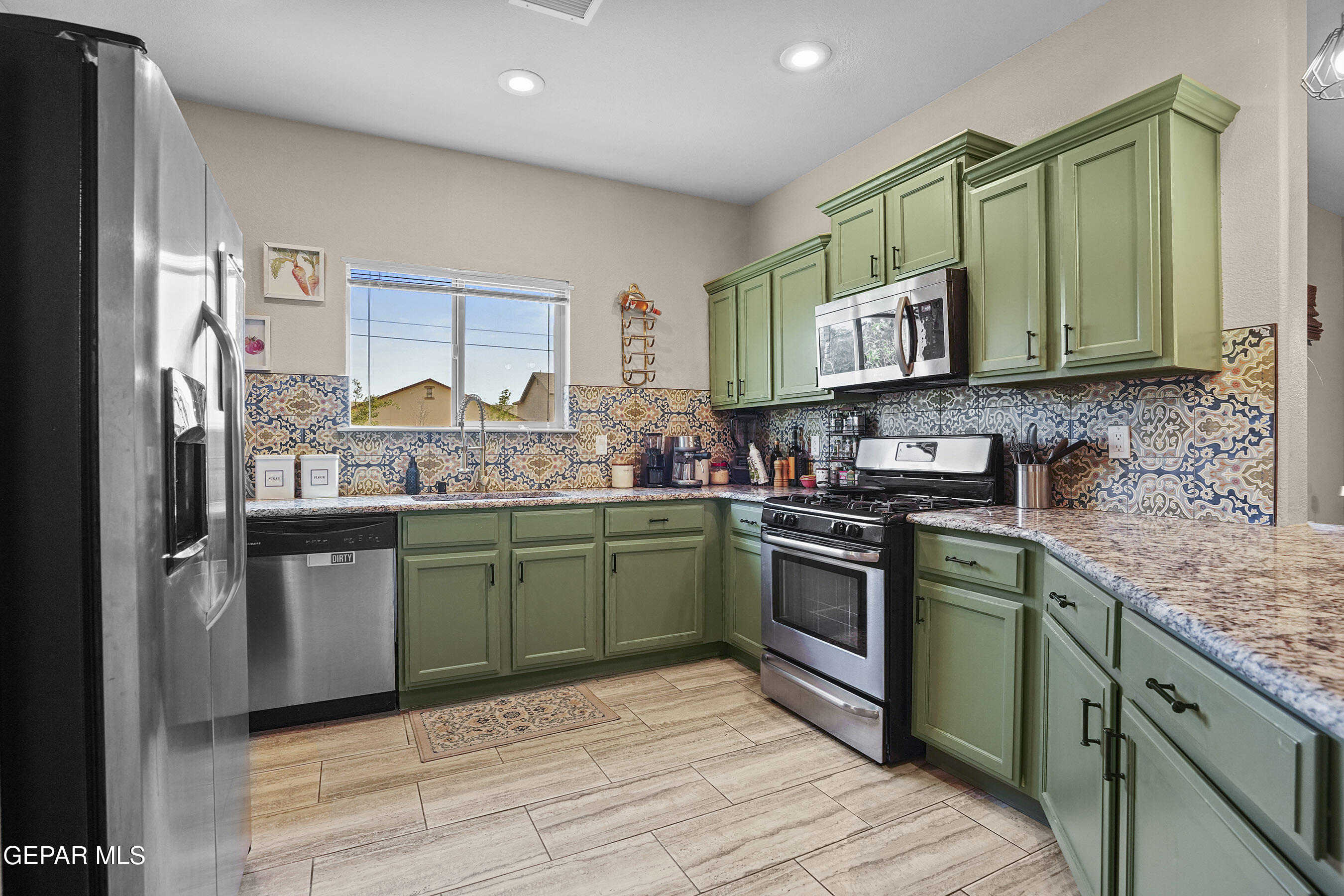 7520 EAGLE VISTA Drive