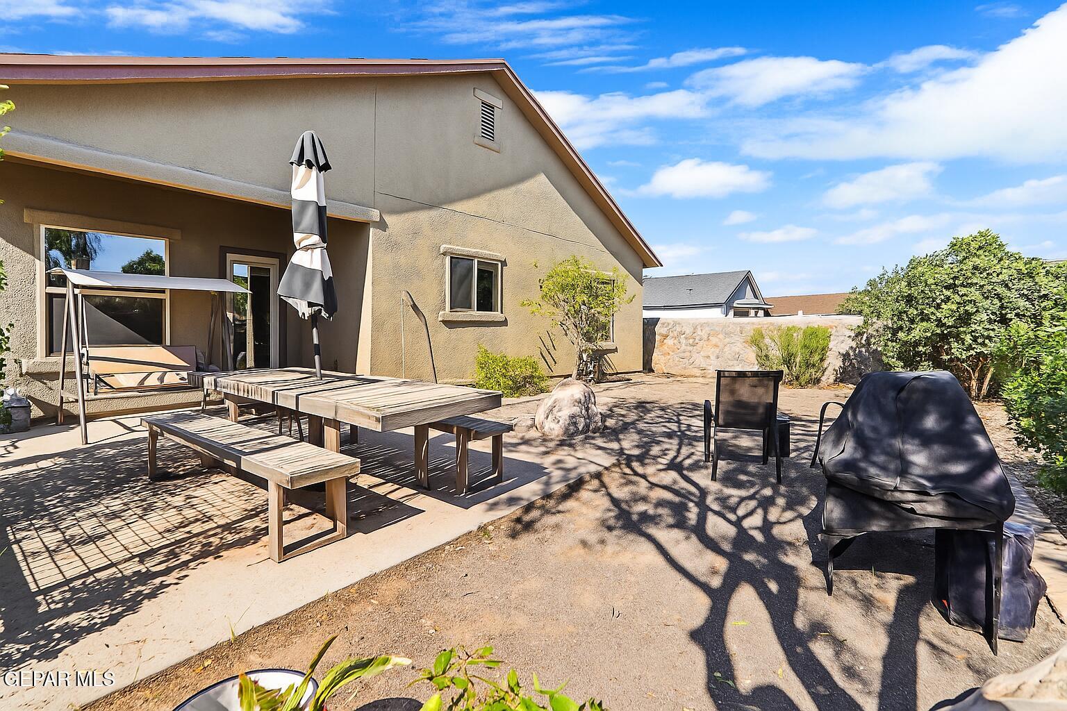 7520 EAGLE VISTA Drive