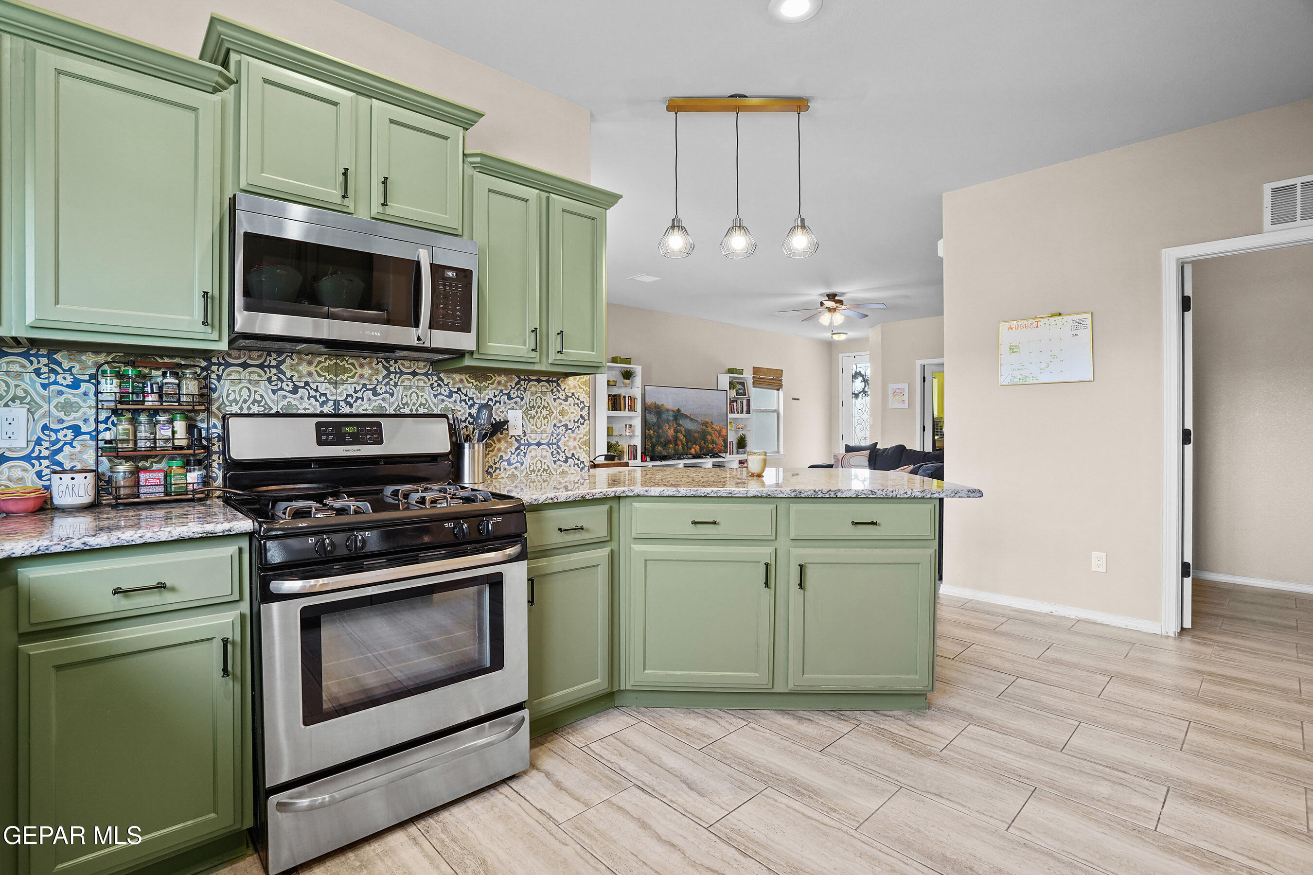 7520 EAGLE VISTA Drive