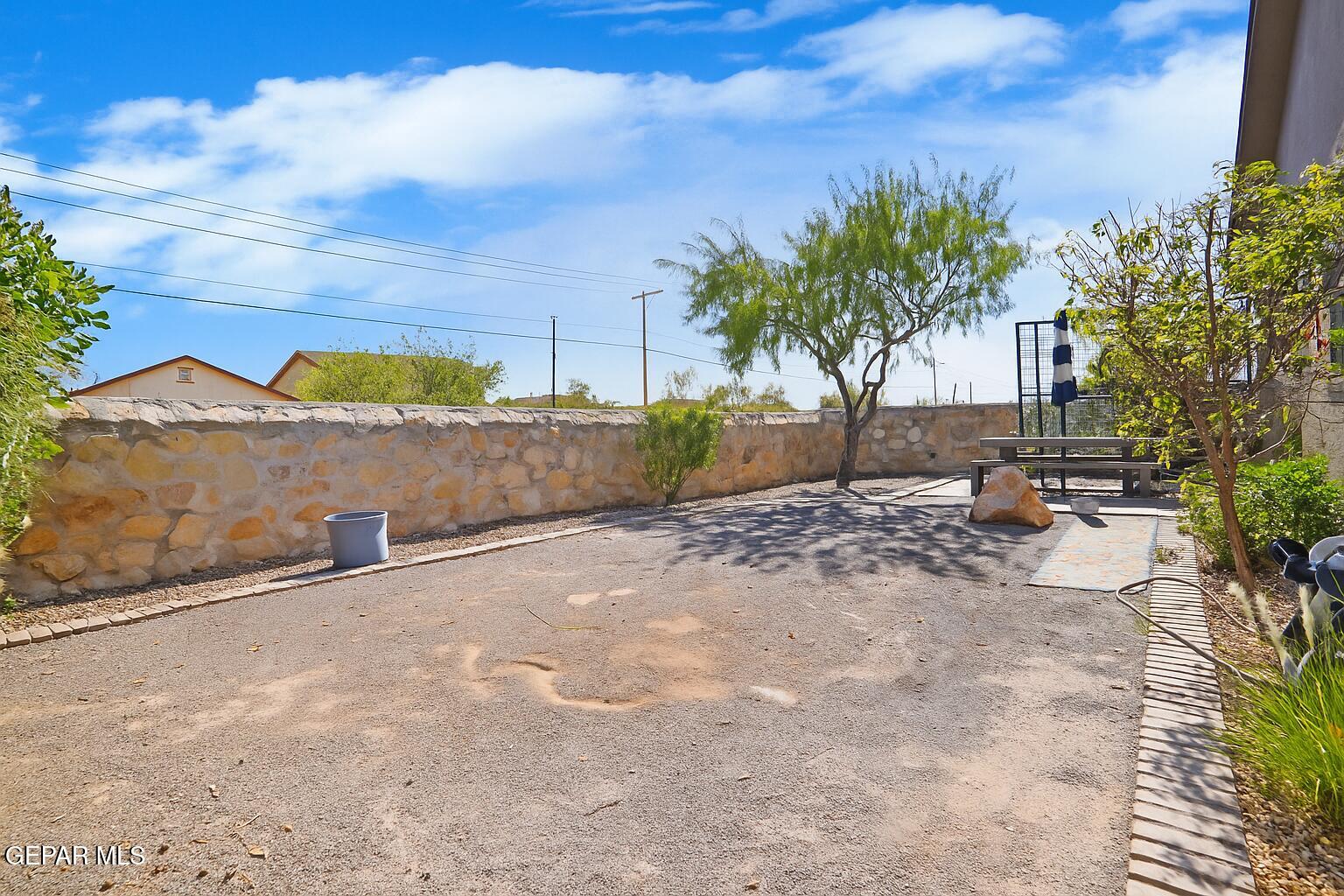 7520 EAGLE VISTA Drive