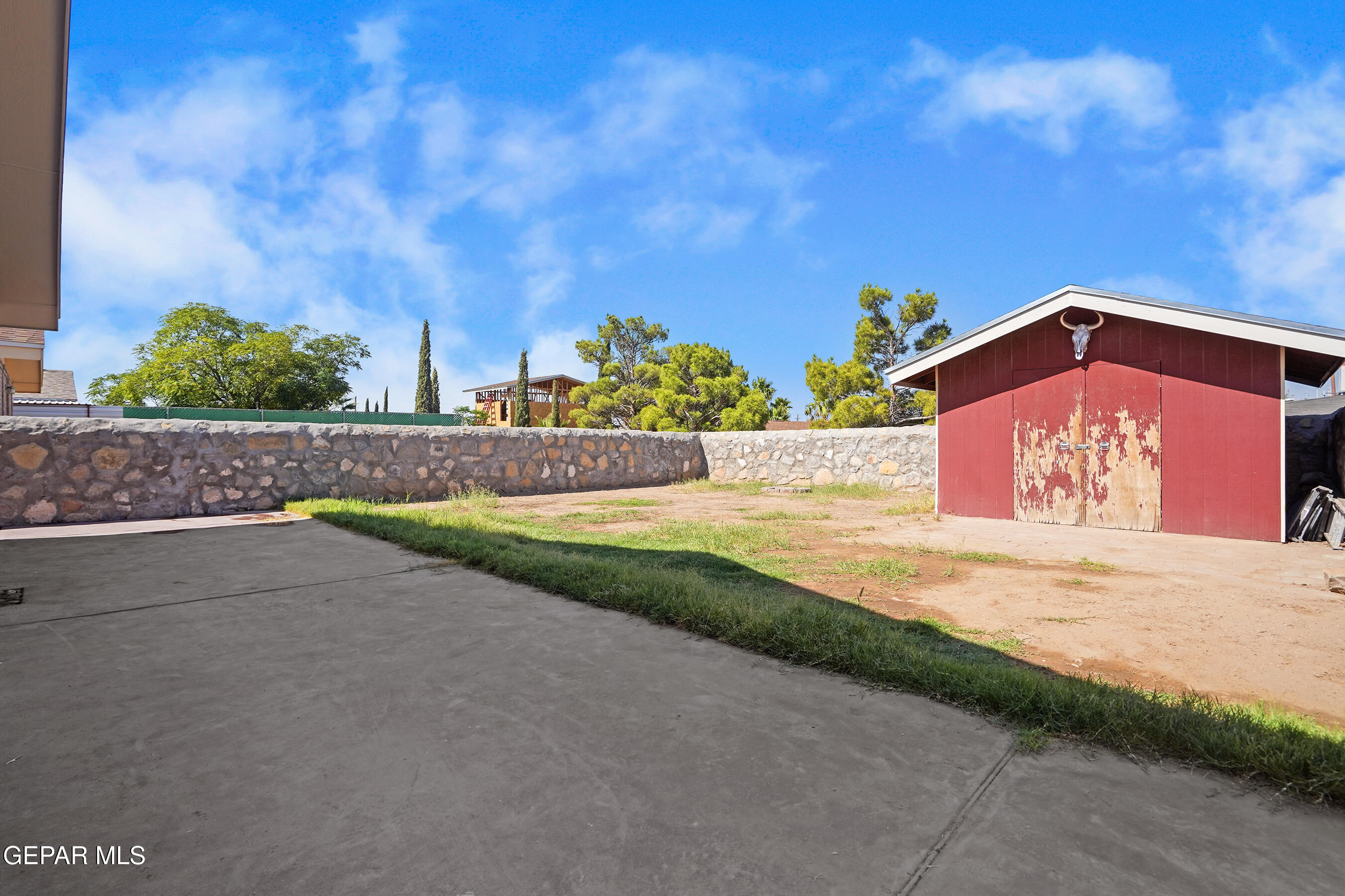 1695 SAINT PAUL Place