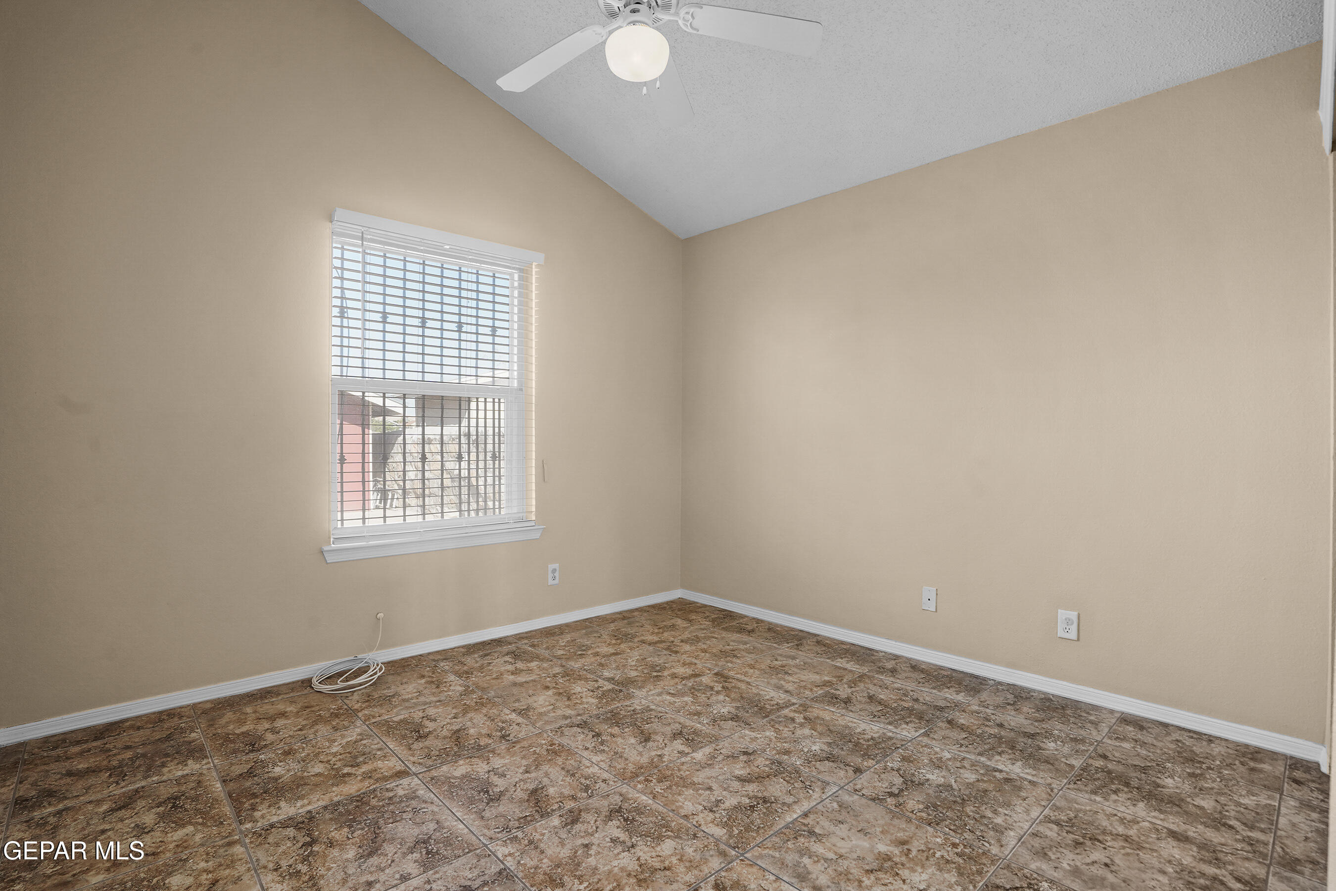 1695 SAINT PAUL Place