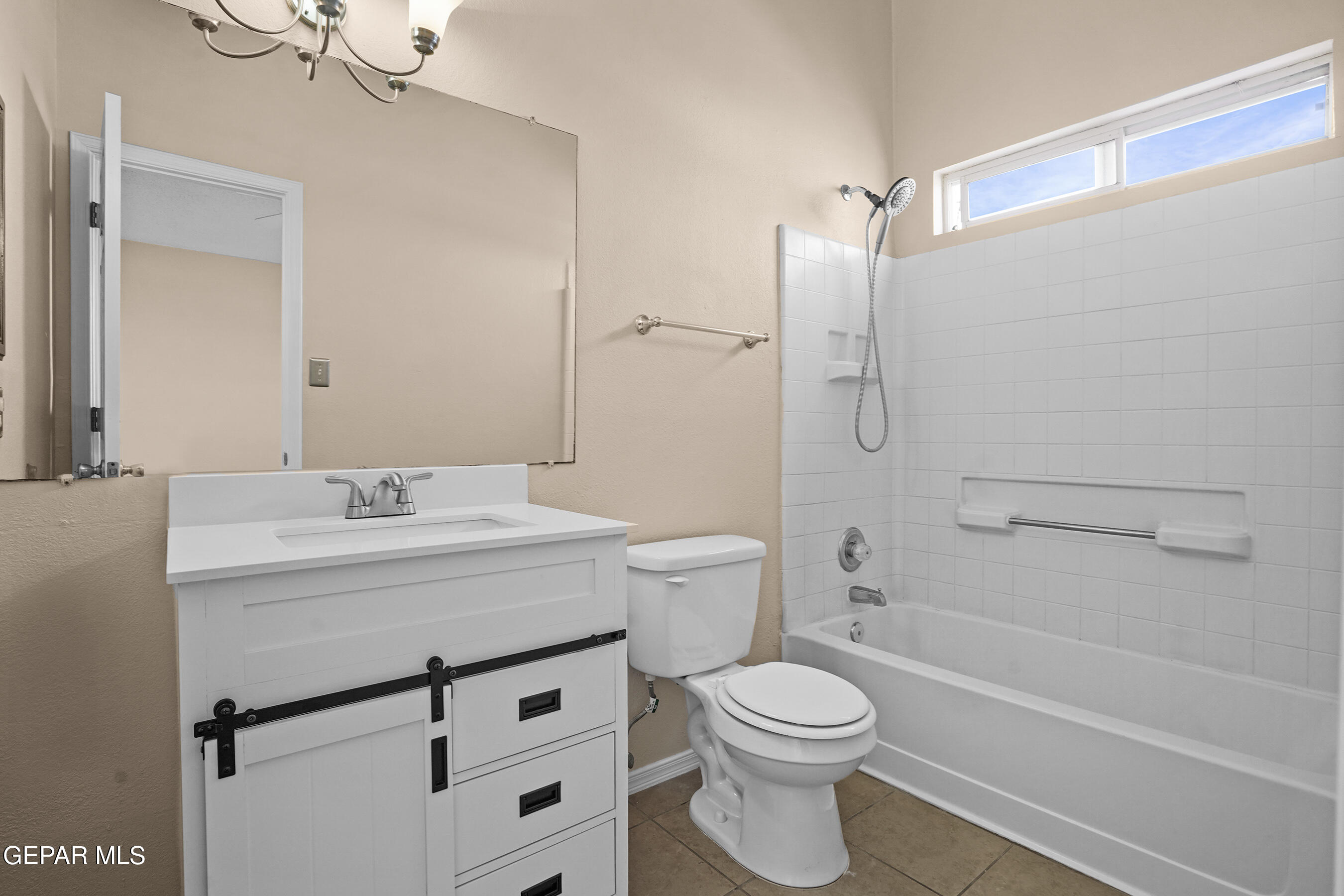 1695 SAINT PAUL Place