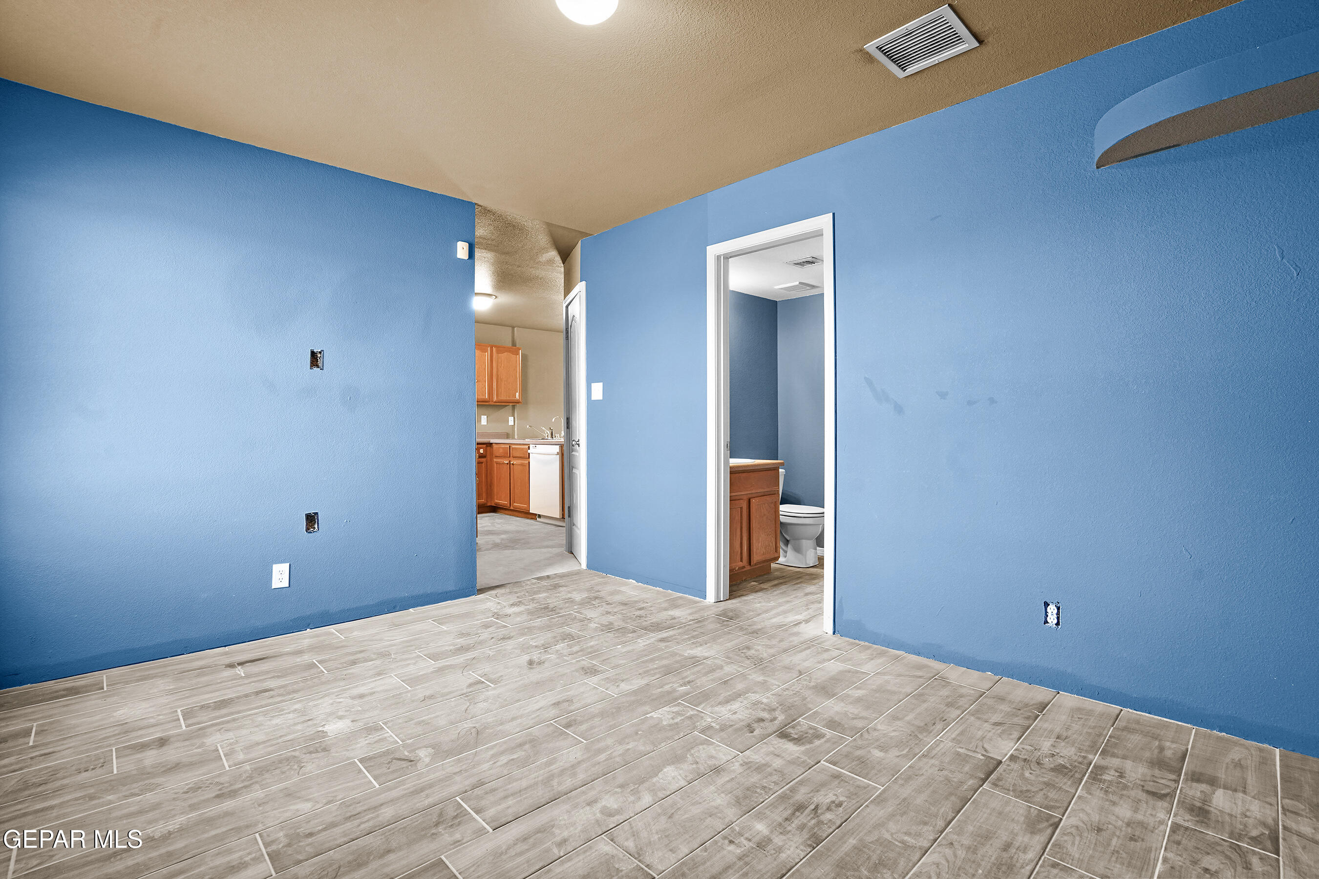 11752 AUTUMN WHEAT Drive
