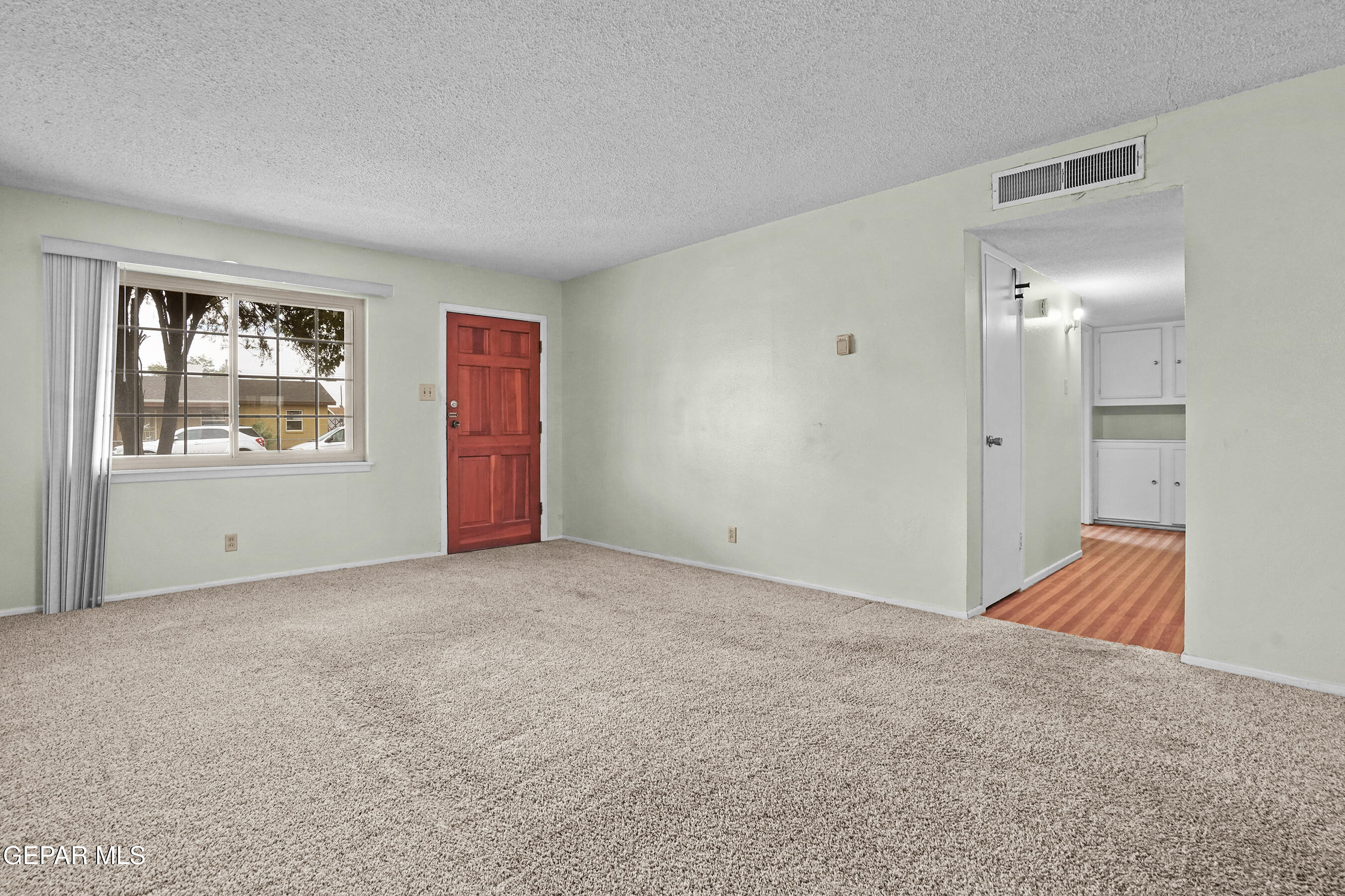 5644 ARROWHEAD Drive