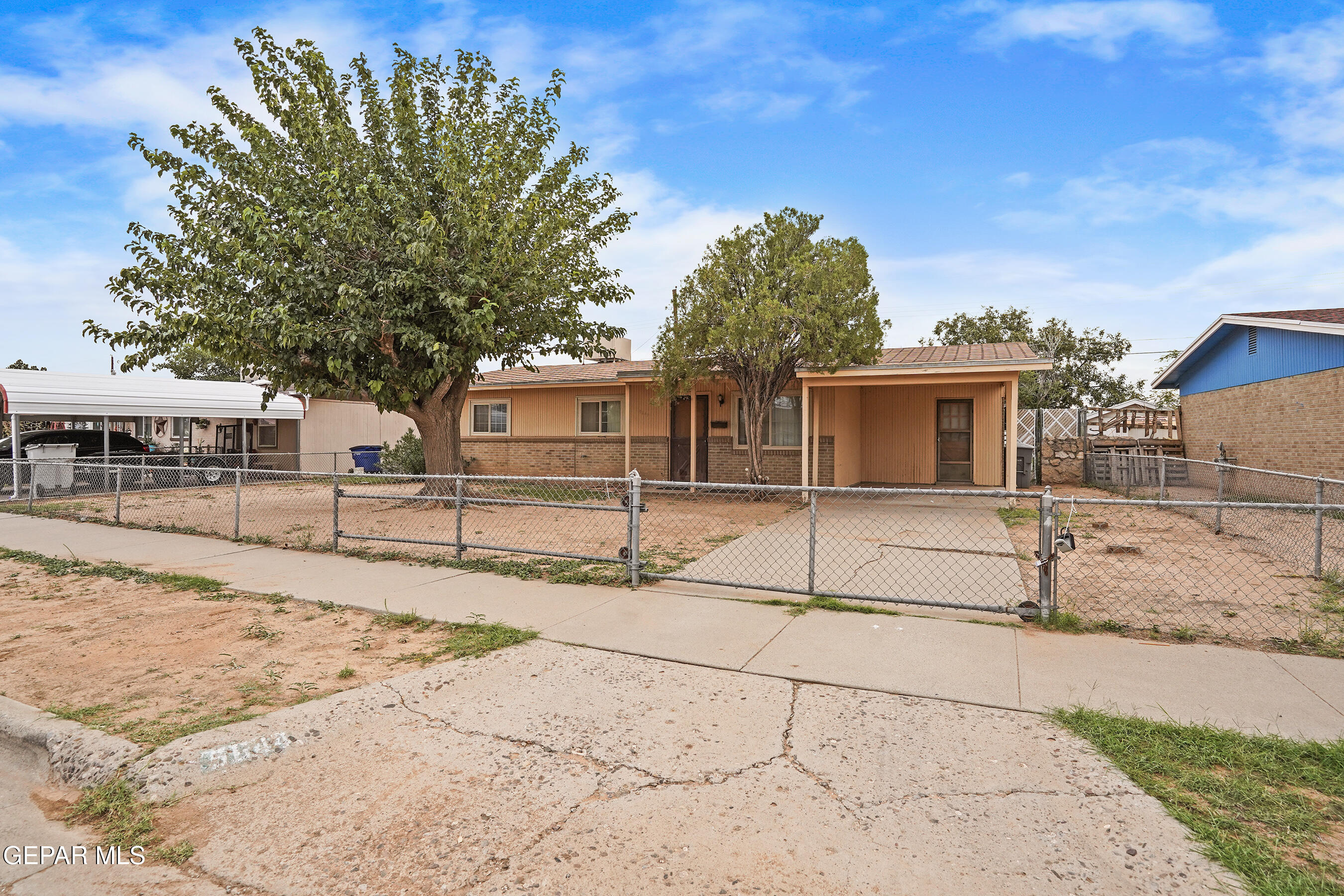5644 ARROWHEAD Drive