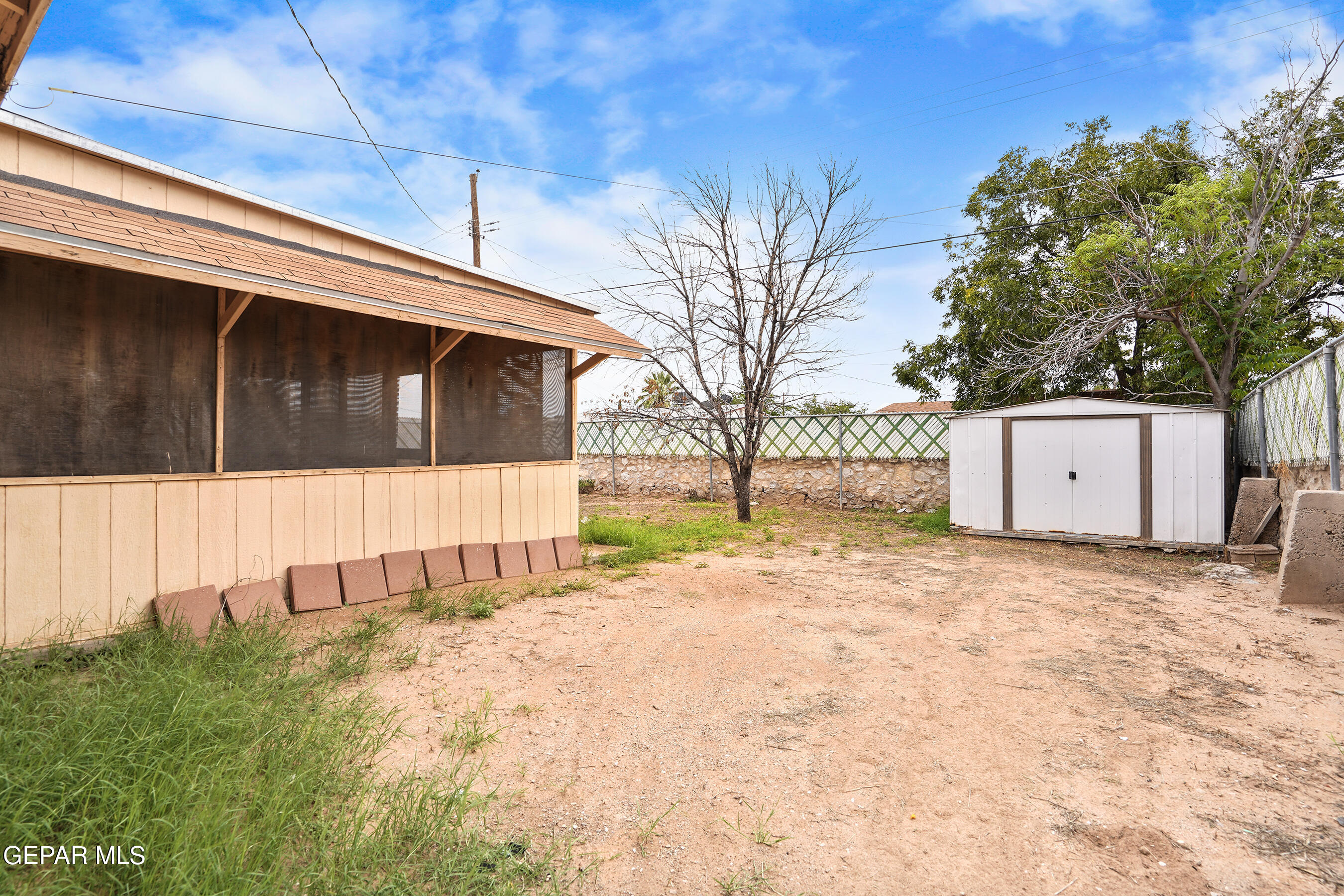 5644 ARROWHEAD Drive