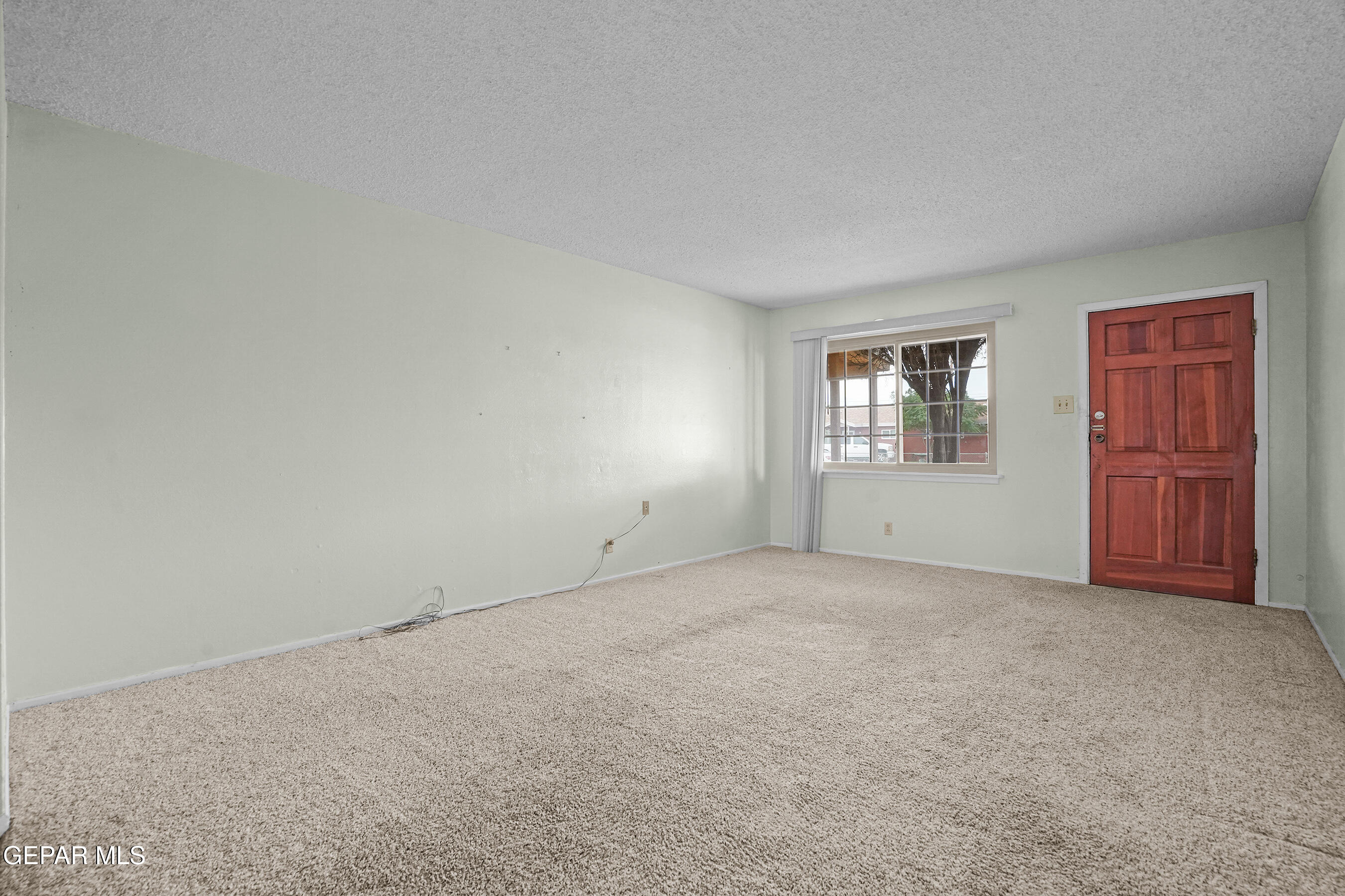 5644 ARROWHEAD Drive