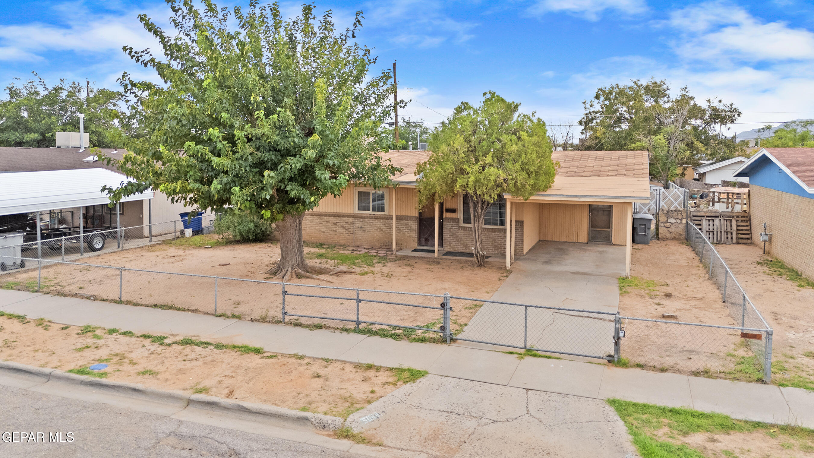 5644 ARROWHEAD Drive