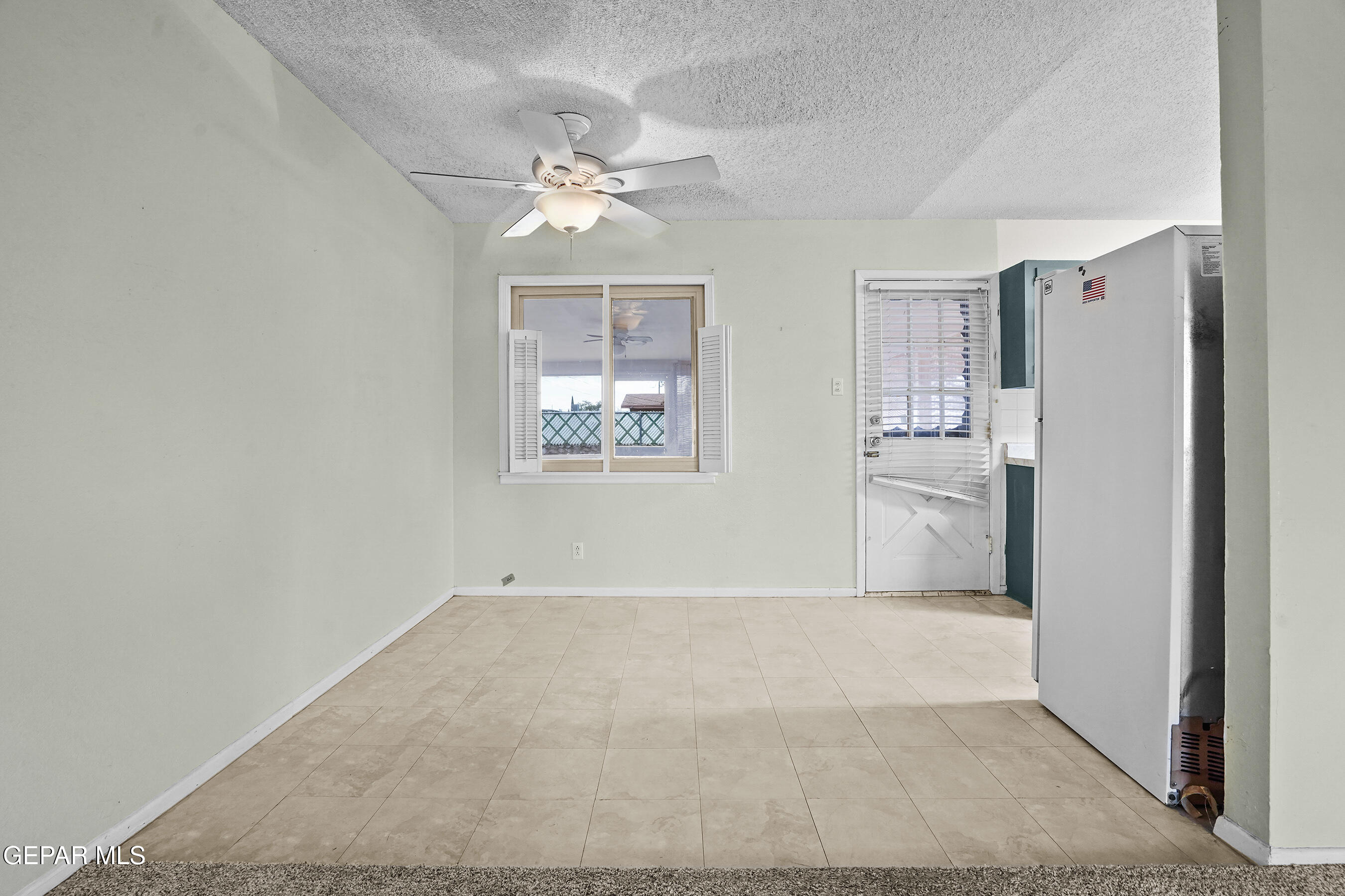 5644 ARROWHEAD Drive