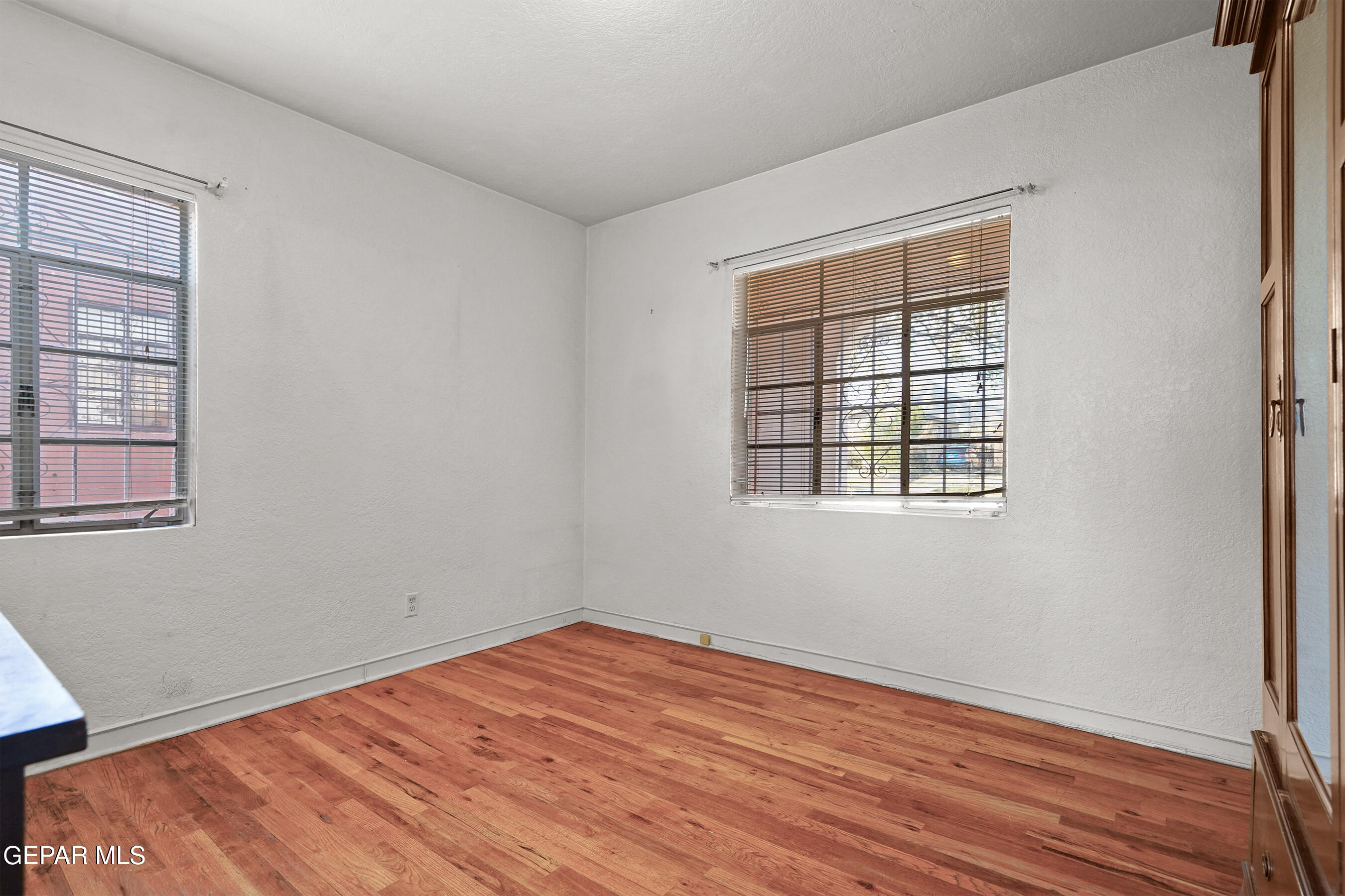 3018 SACRAMENTO Avenue