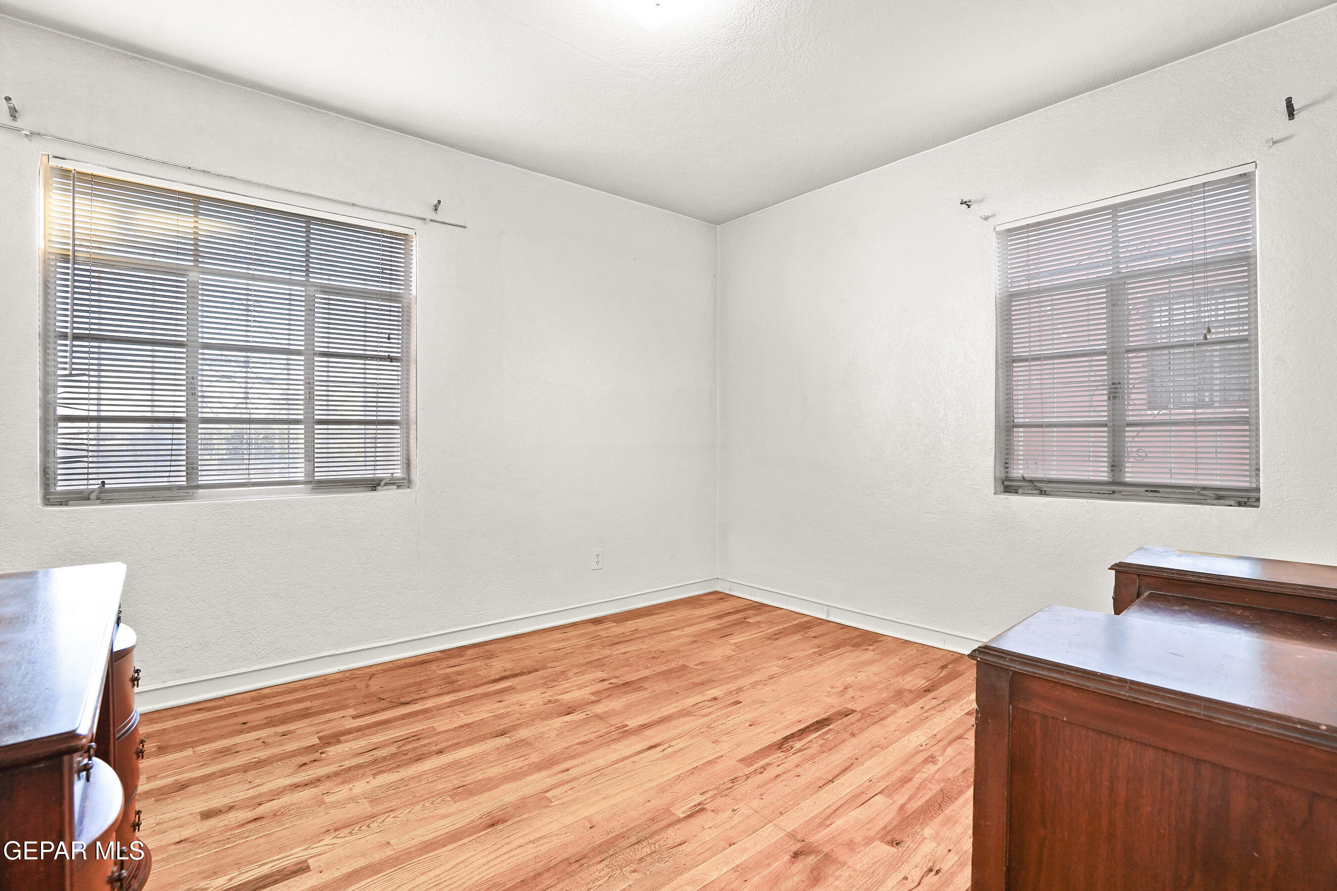 3018 SACRAMENTO Avenue