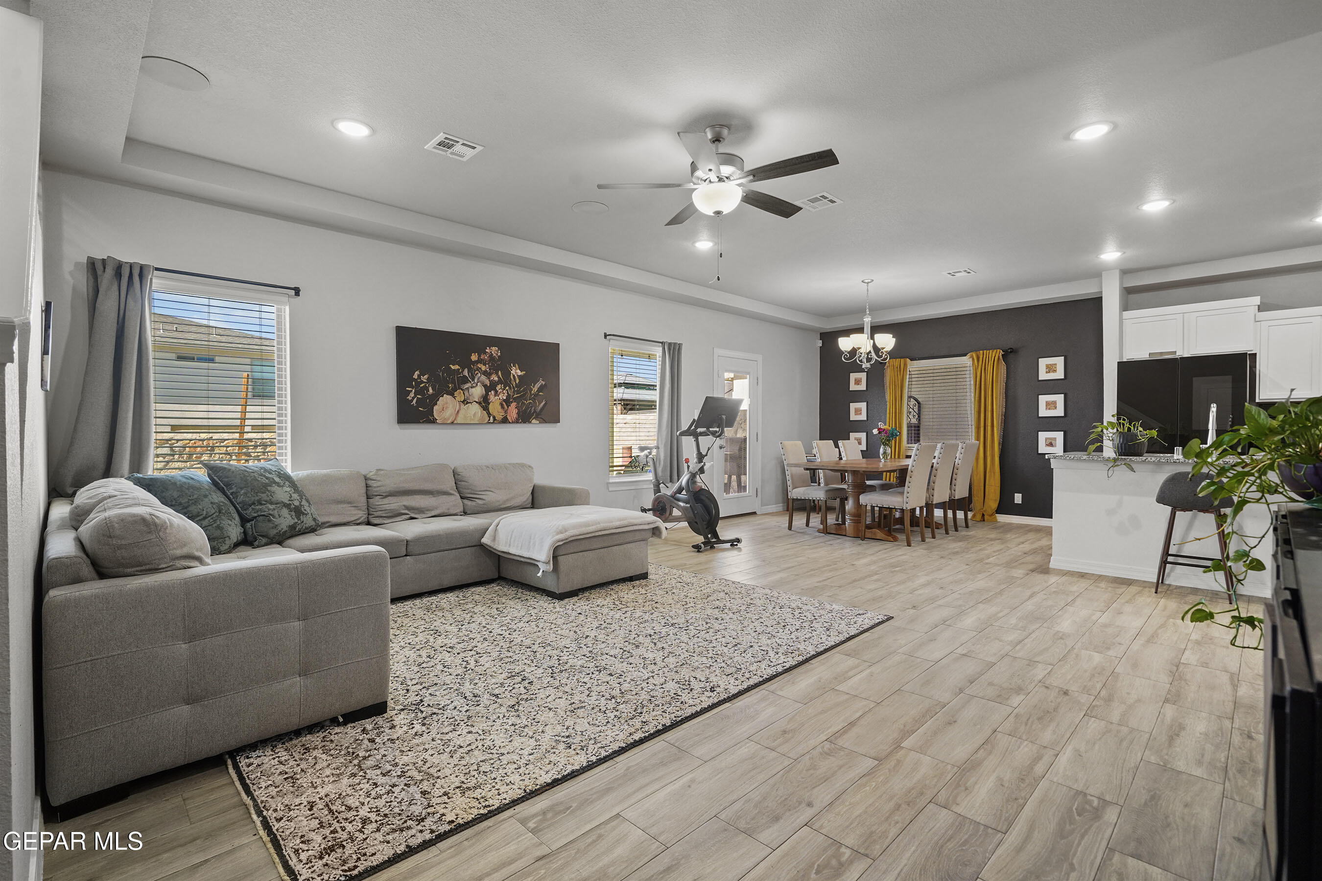 6713 LA PUESTA Drive