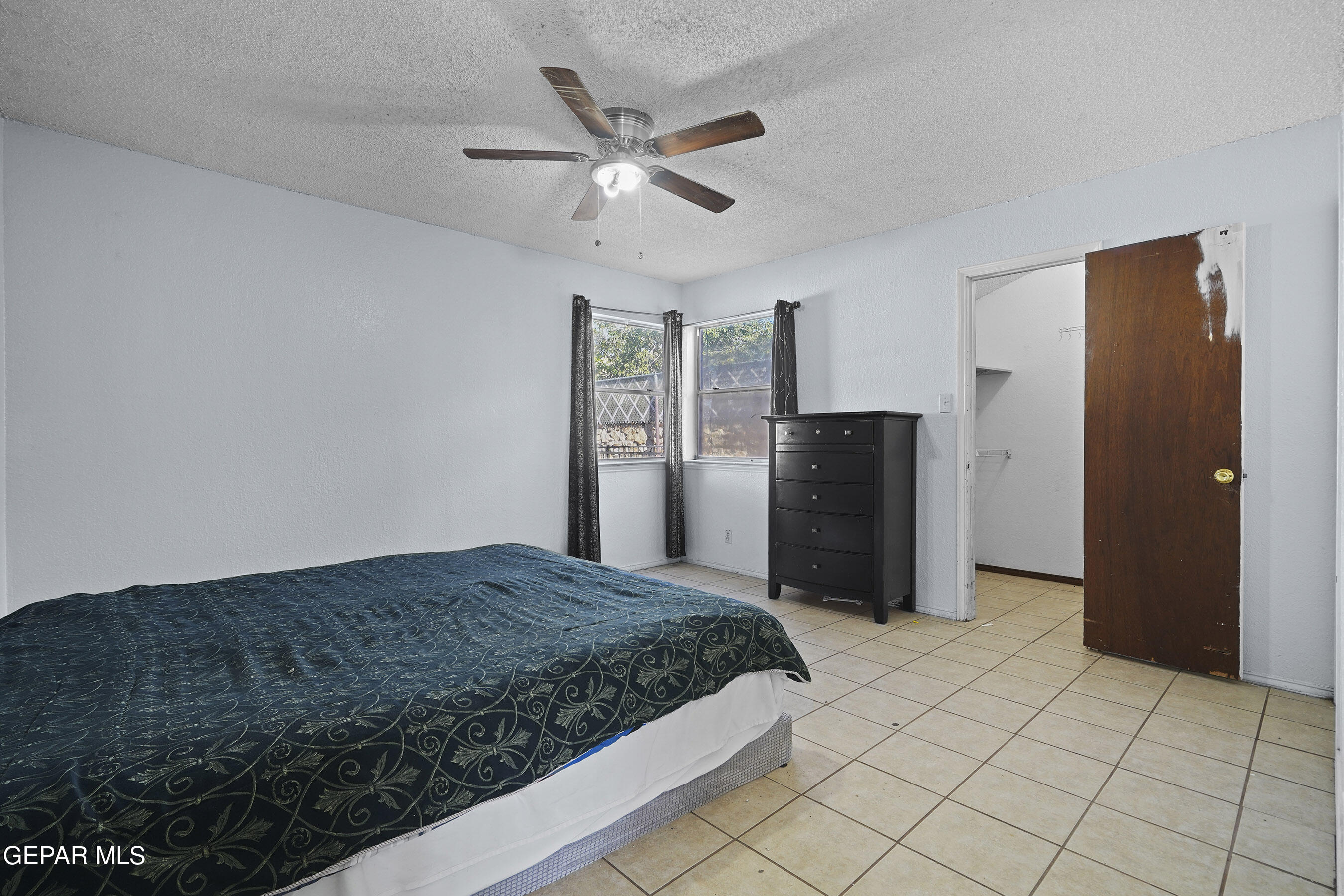 7337 ROYAL ARMS Drive