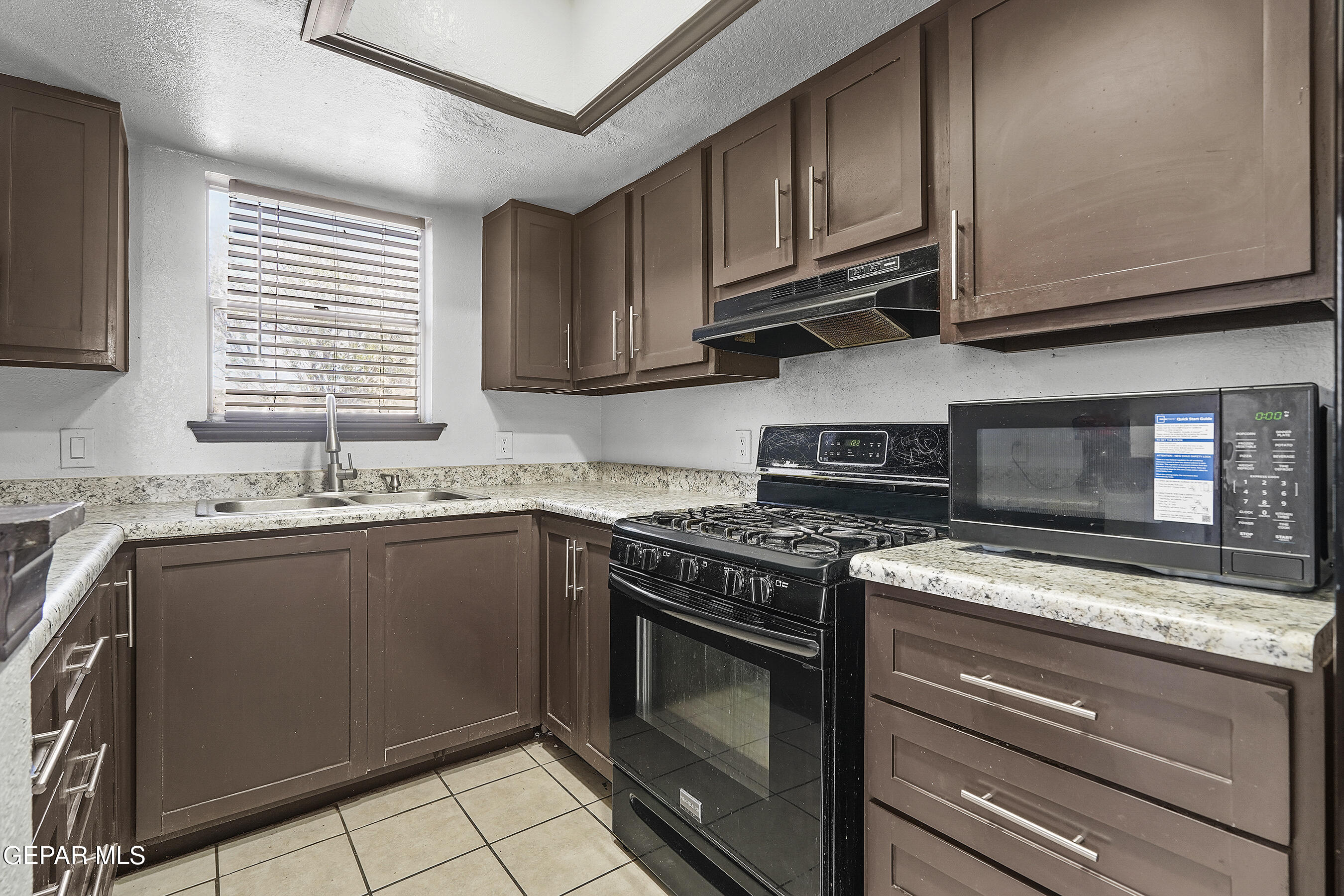 7337 ROYAL ARMS Drive