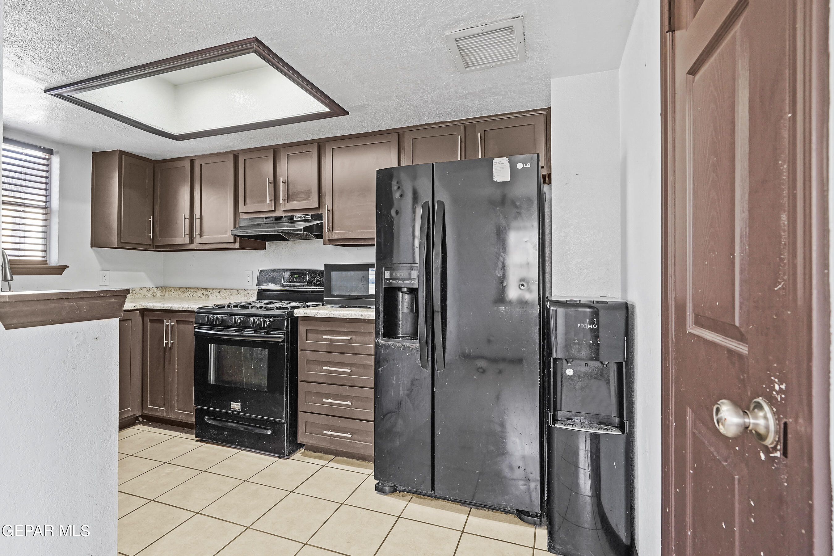 7337 ROYAL ARMS Drive