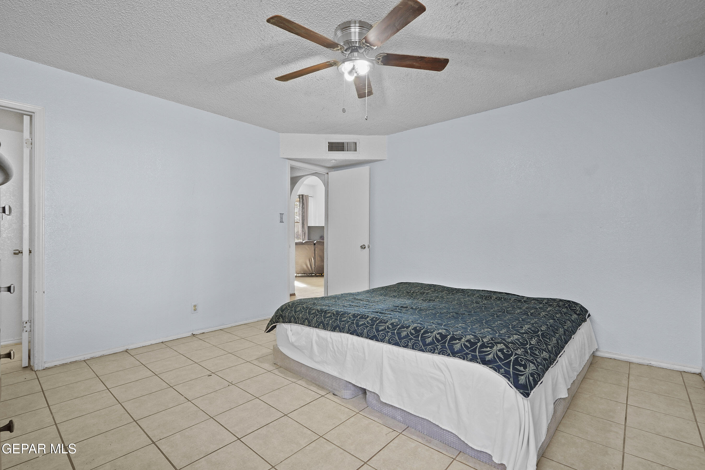 7337 ROYAL ARMS Drive