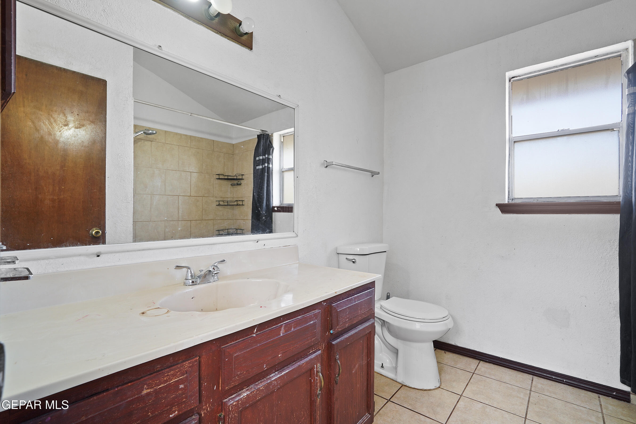 7337 ROYAL ARMS Drive