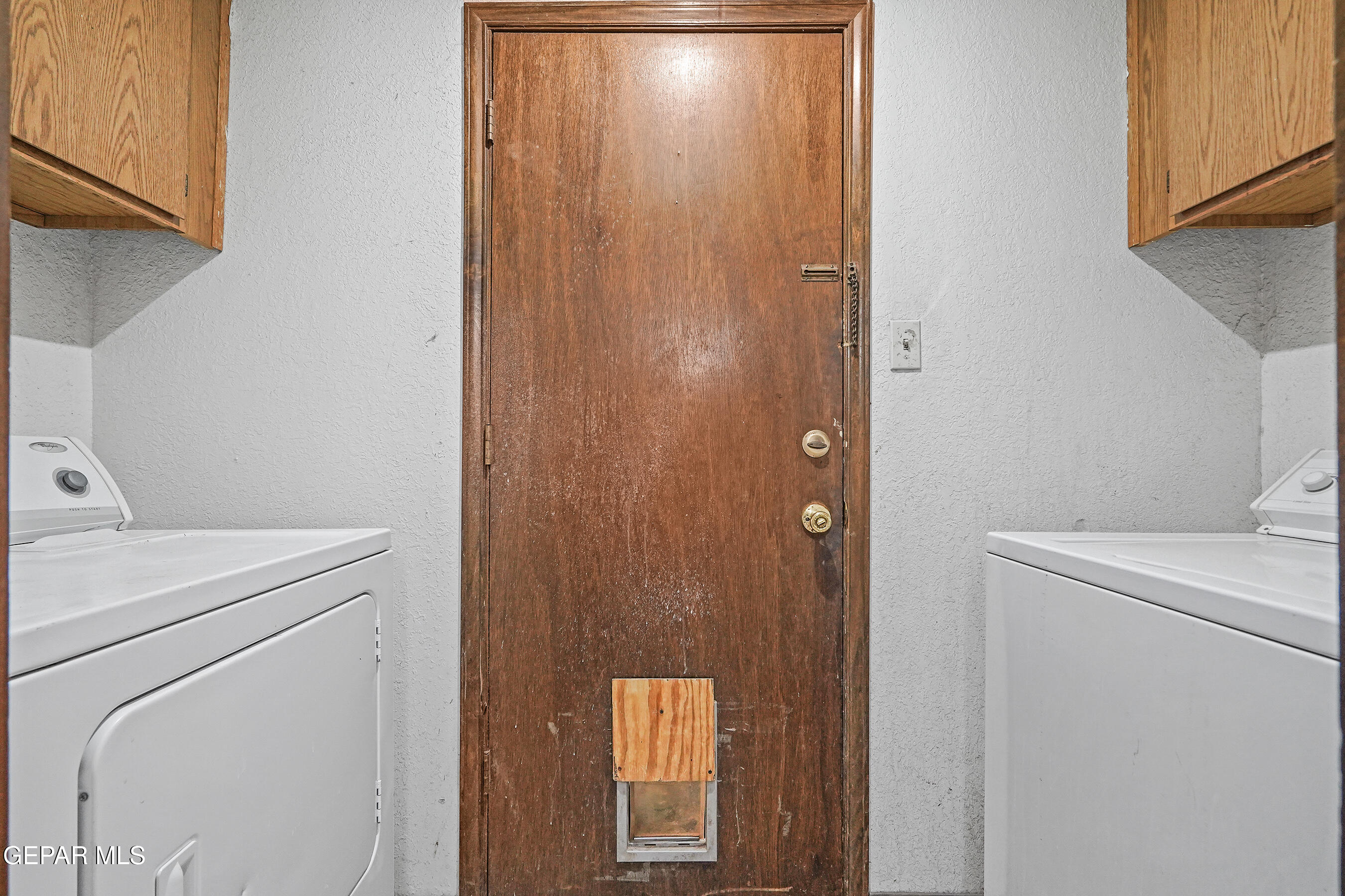 7337 ROYAL ARMS Drive