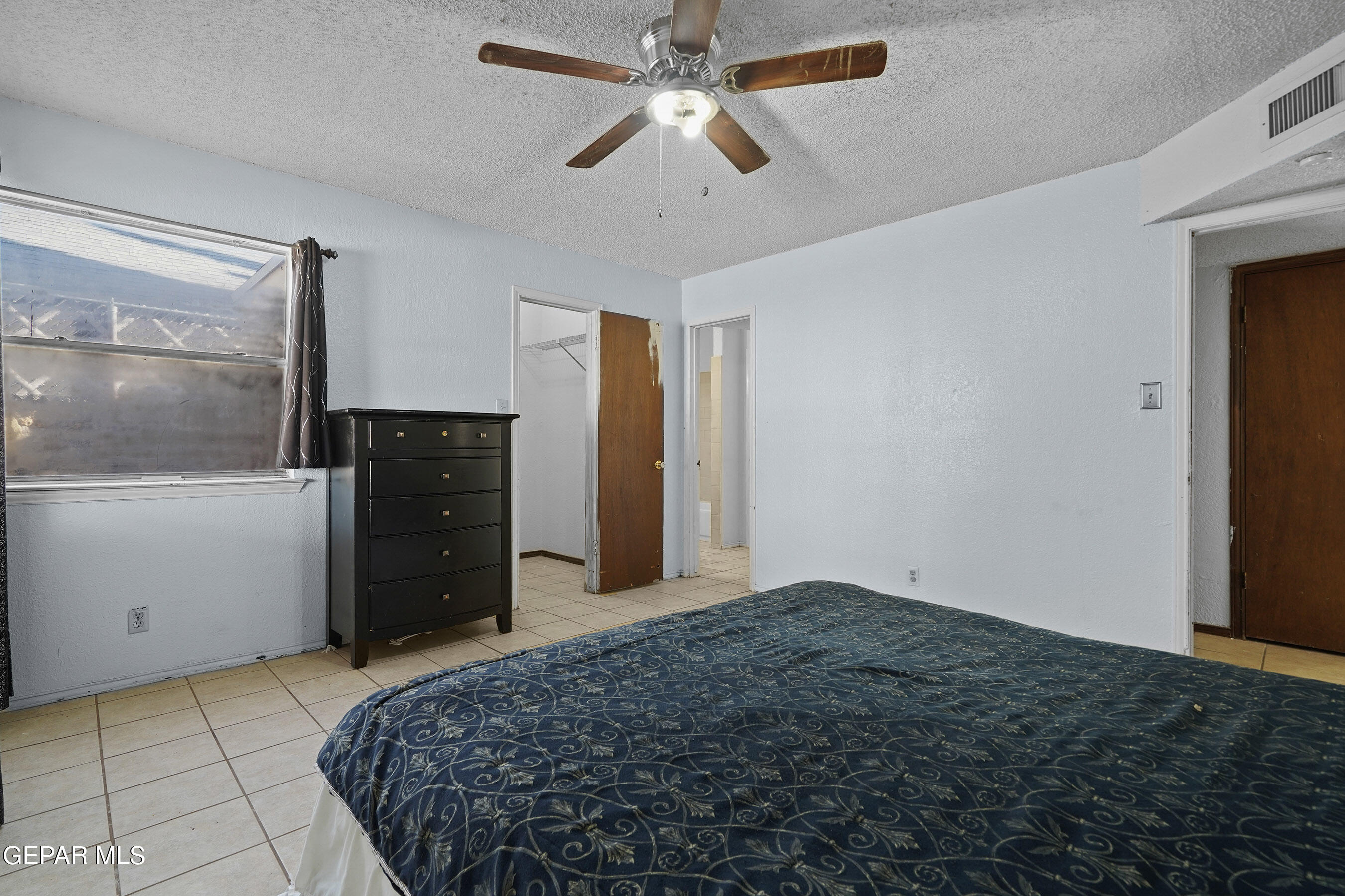 7337 ROYAL ARMS Drive