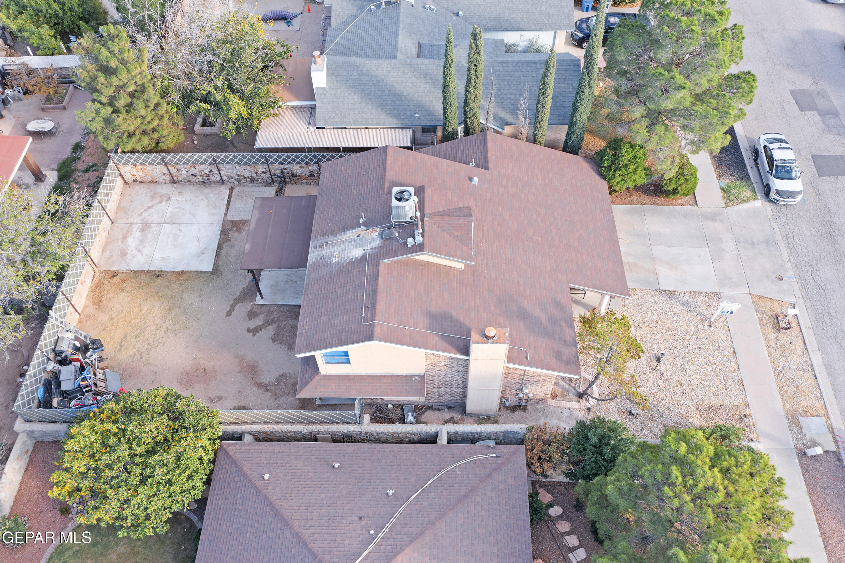 7337 ROYAL ARMS Drive