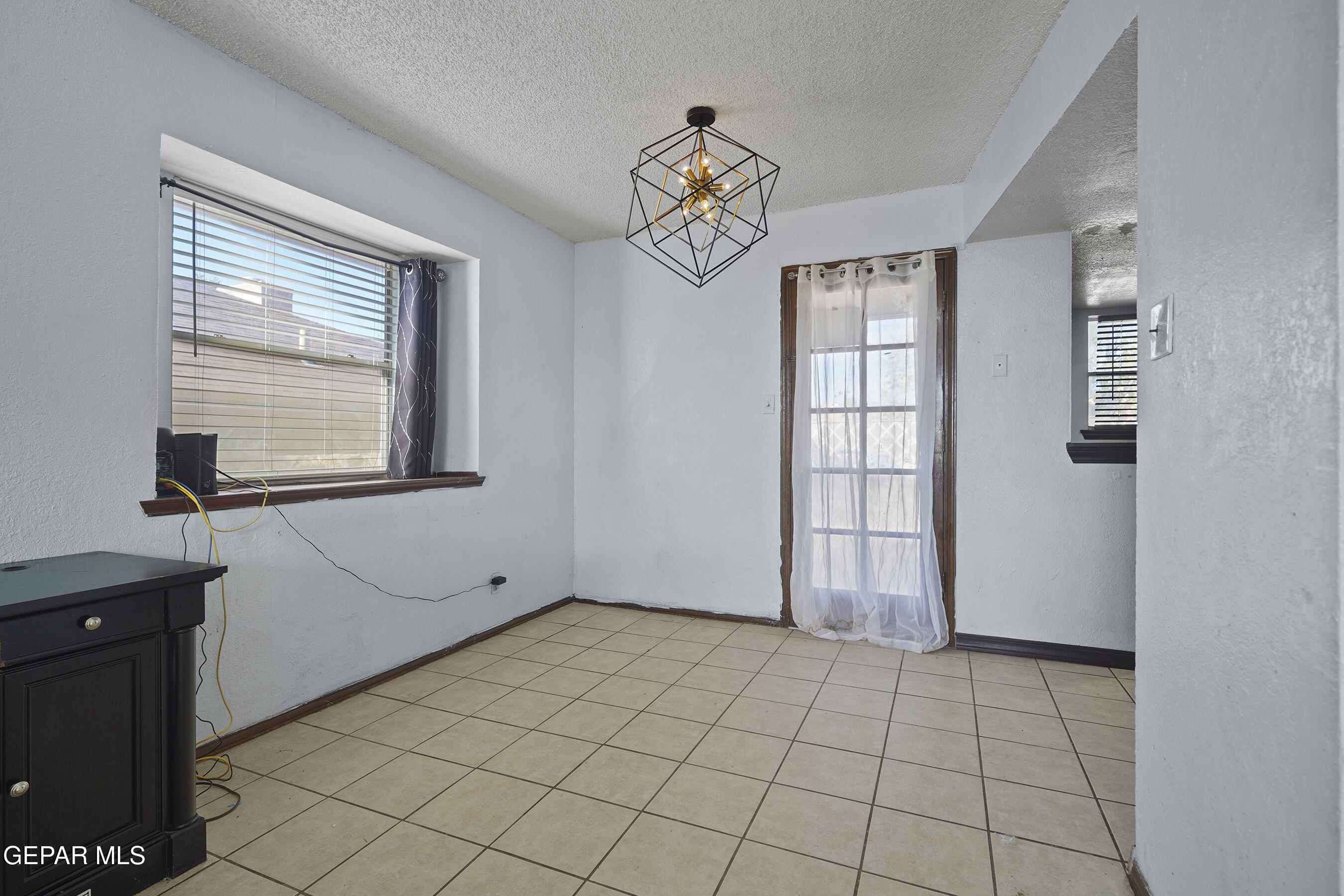 7337 ROYAL ARMS Drive