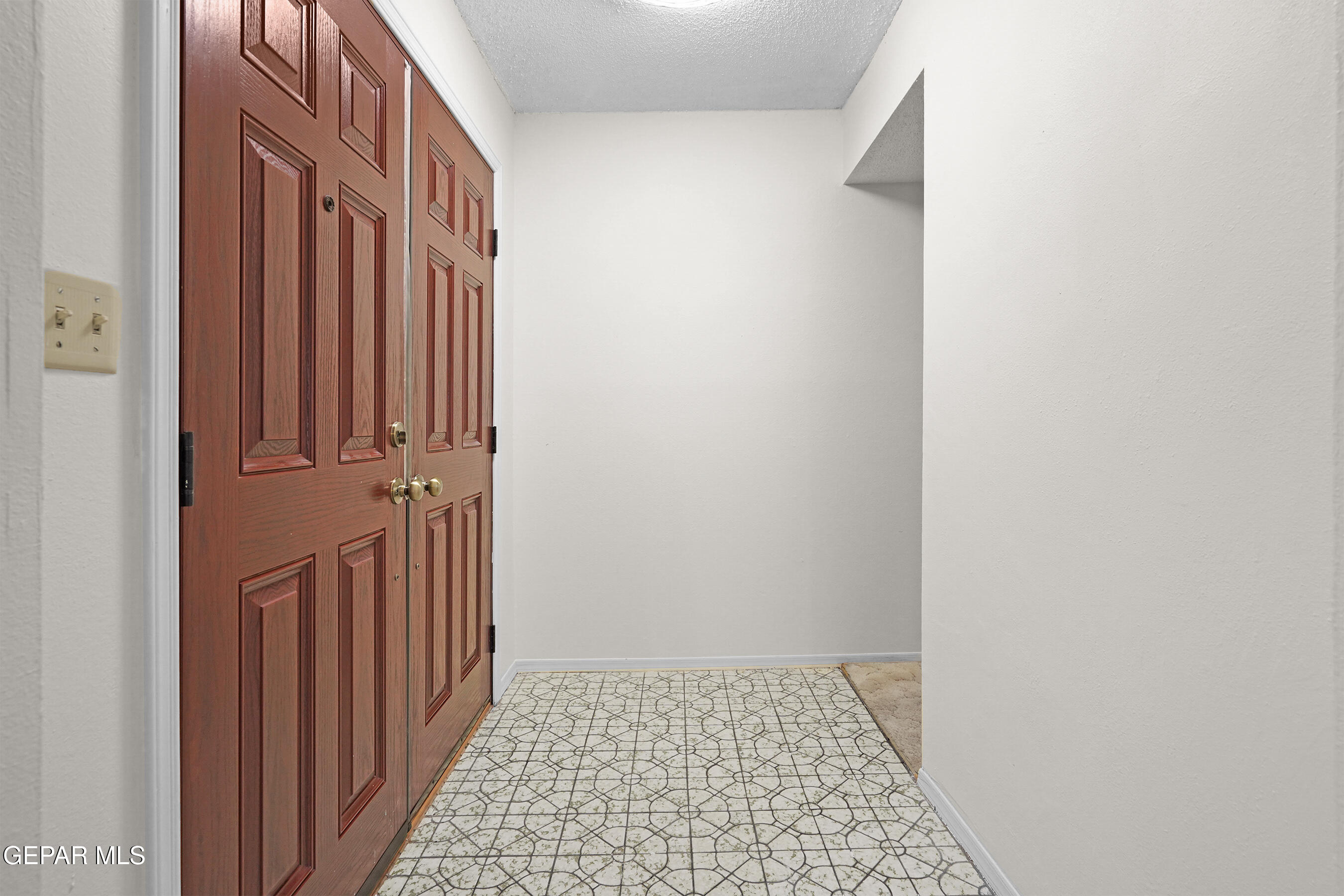 10406 BON AIRE Drive