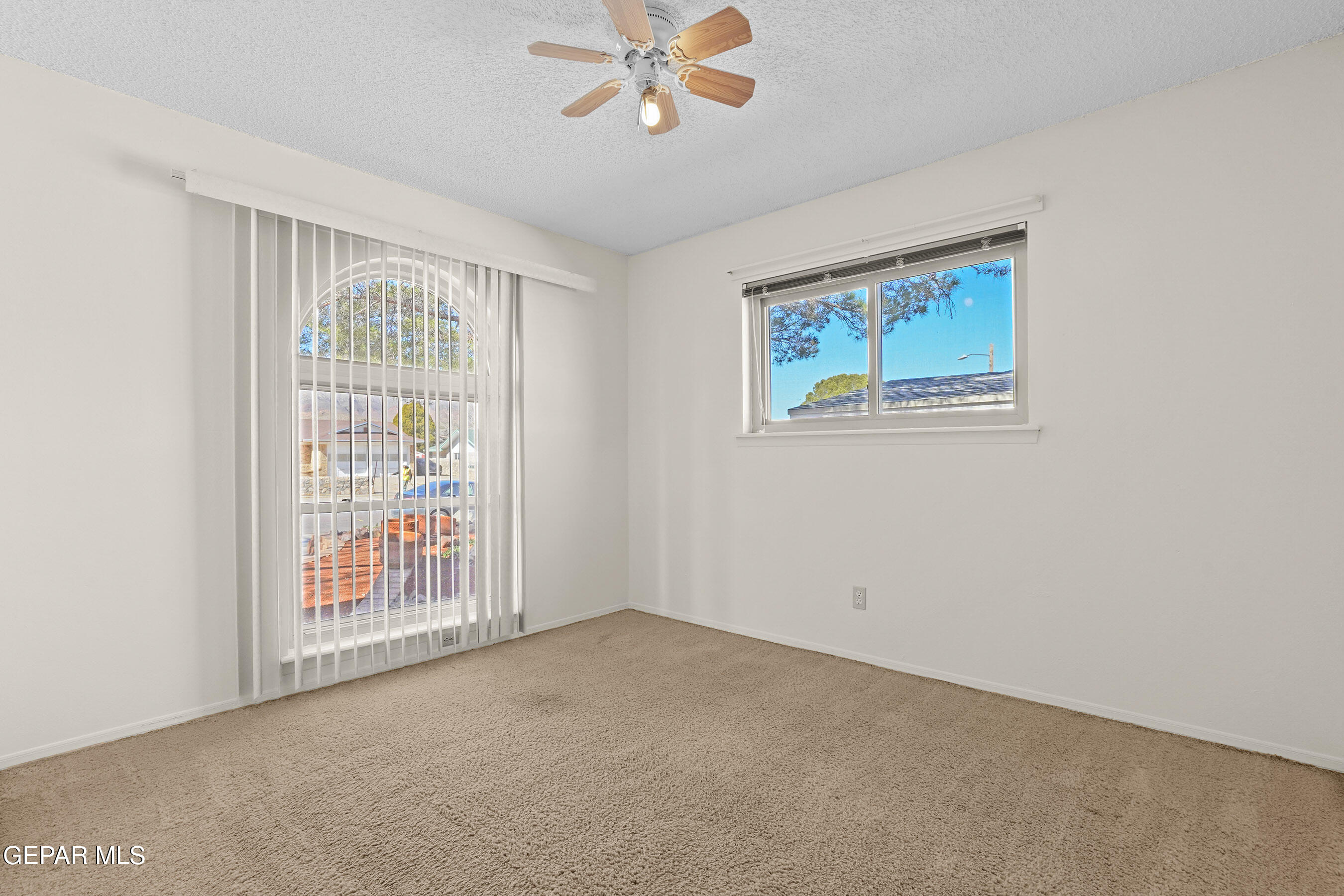 10406 BON AIRE Drive