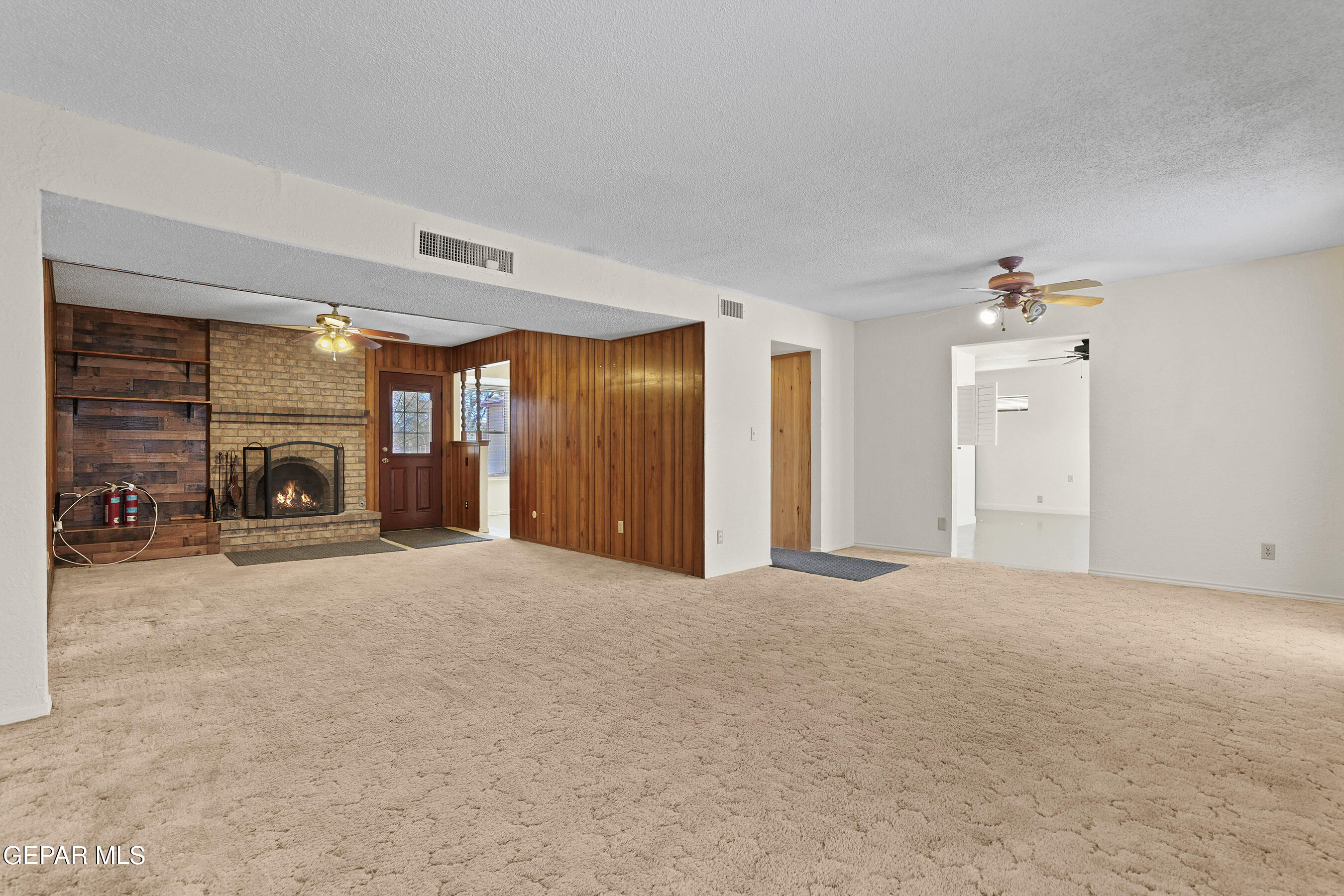 10406 BON AIRE Drive