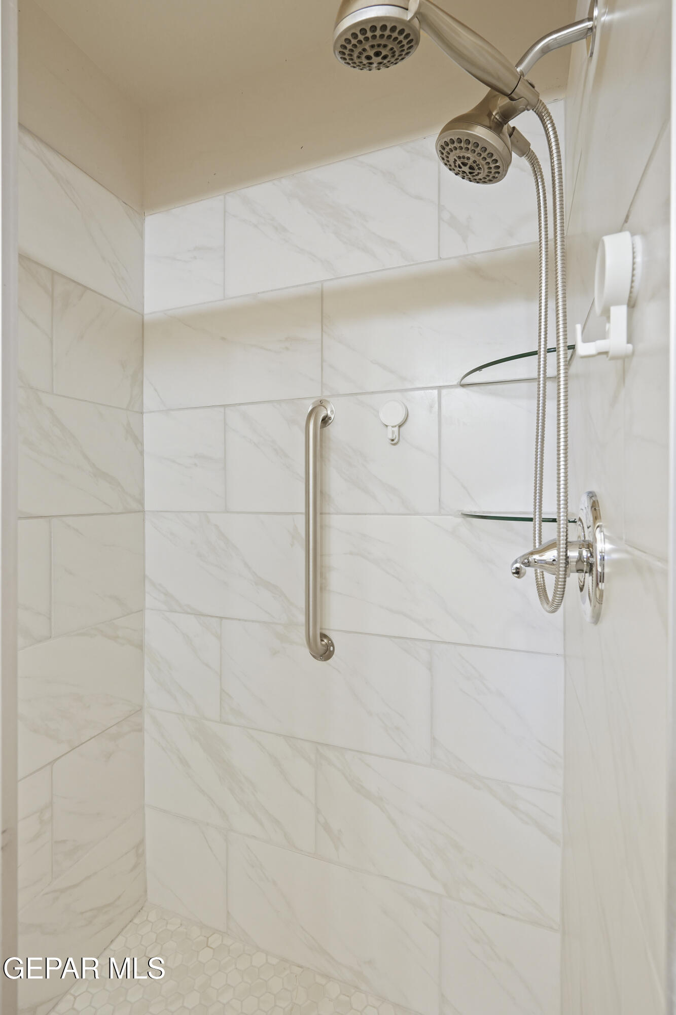 10406 BON AIRE Drive