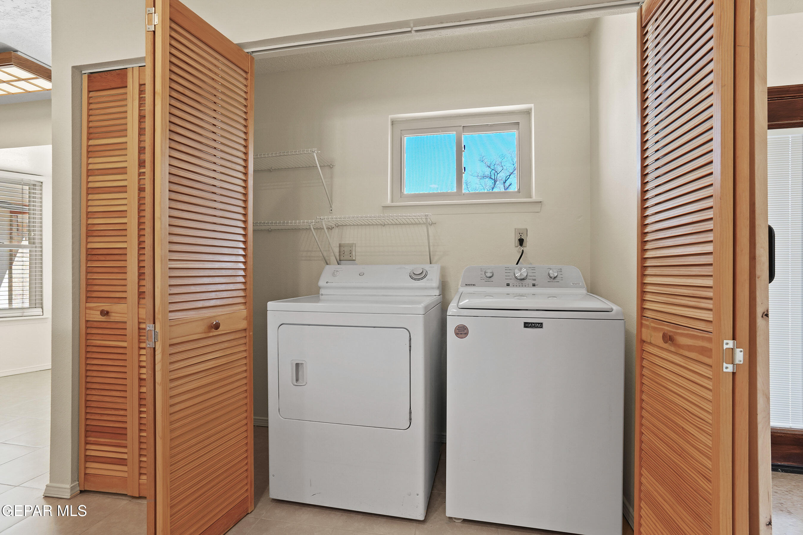 10406 BON AIRE Drive