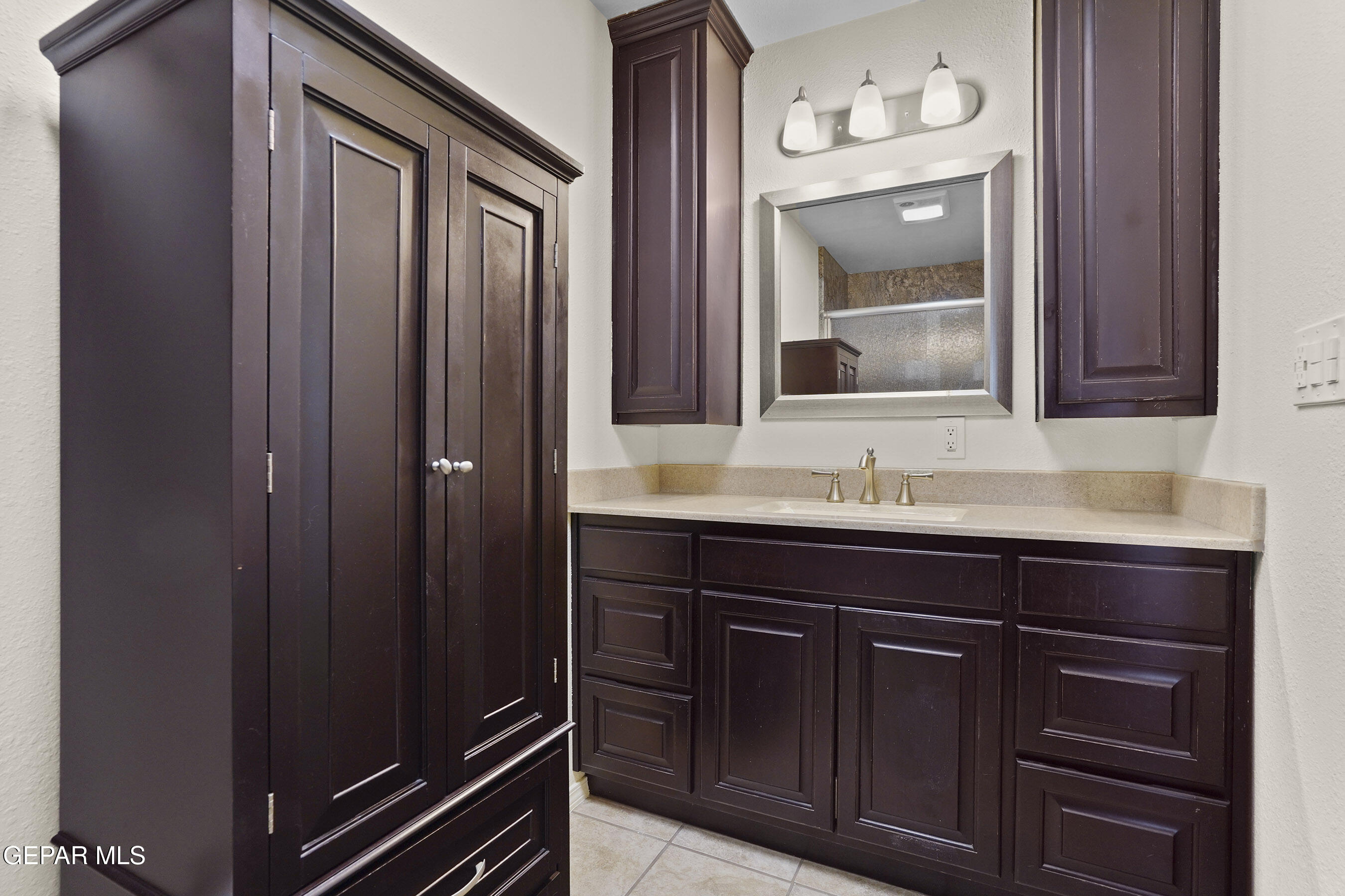 10406 BON AIRE Drive