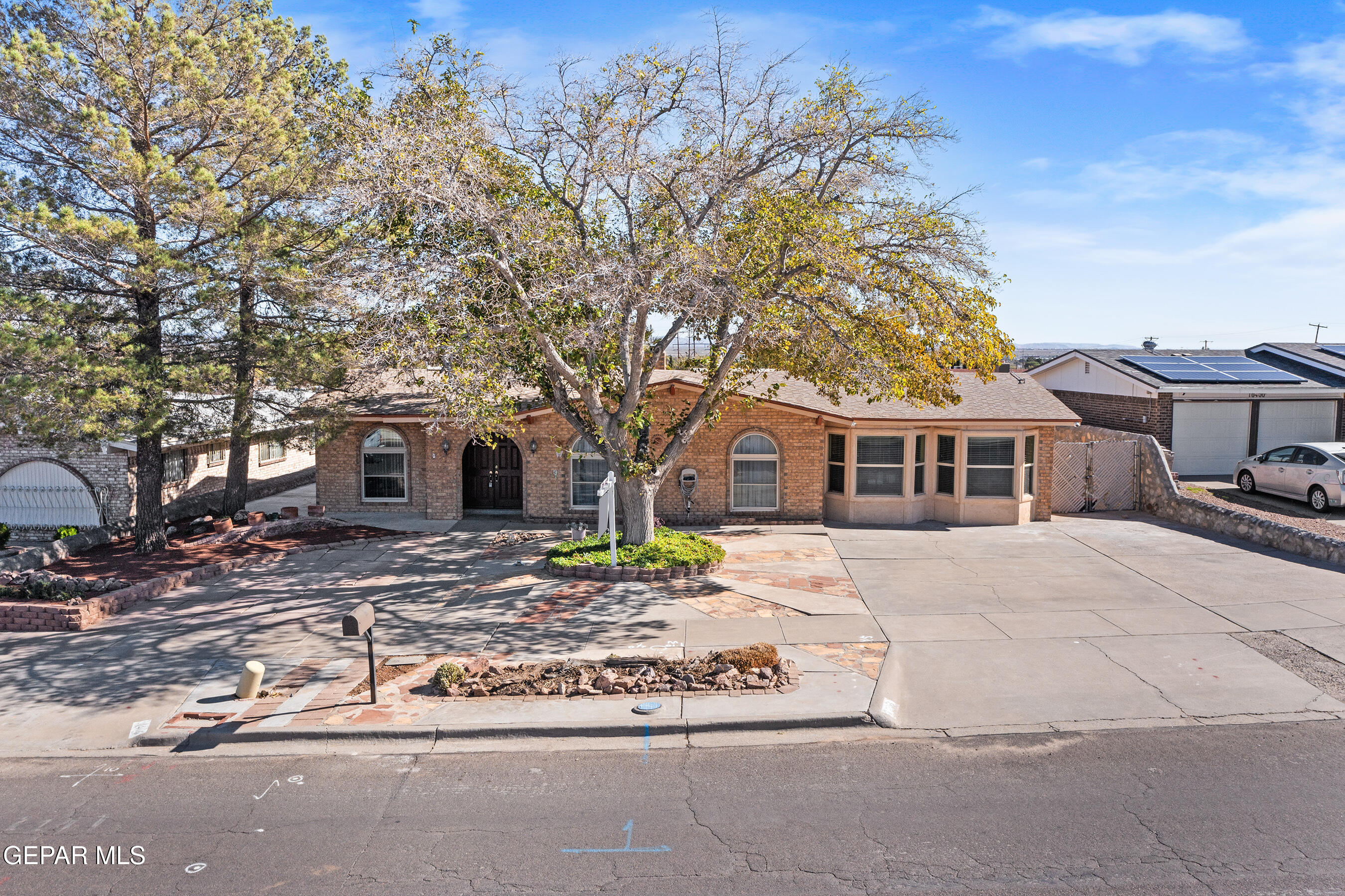 10406 BON AIRE Drive