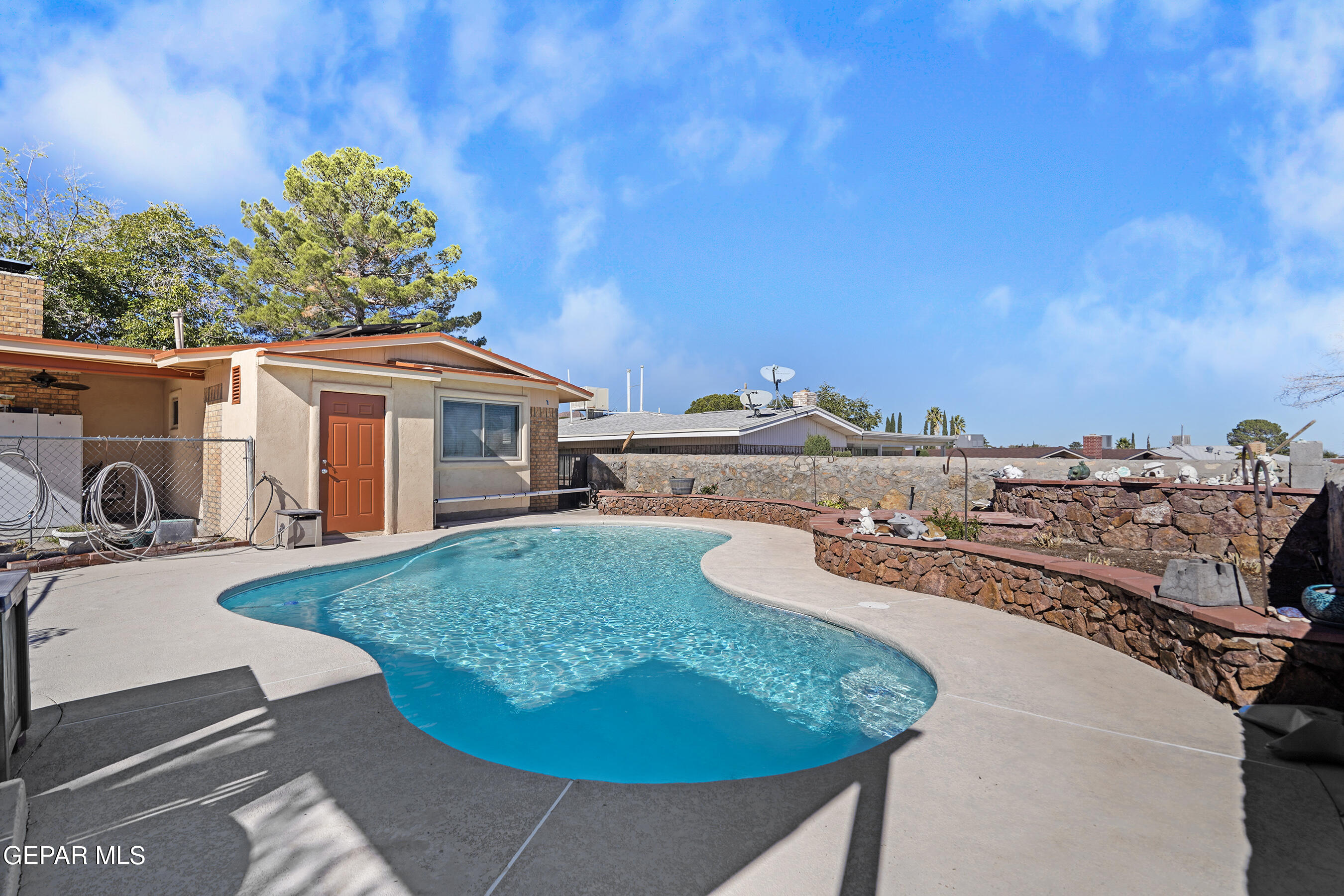 10406 BON AIRE Drive