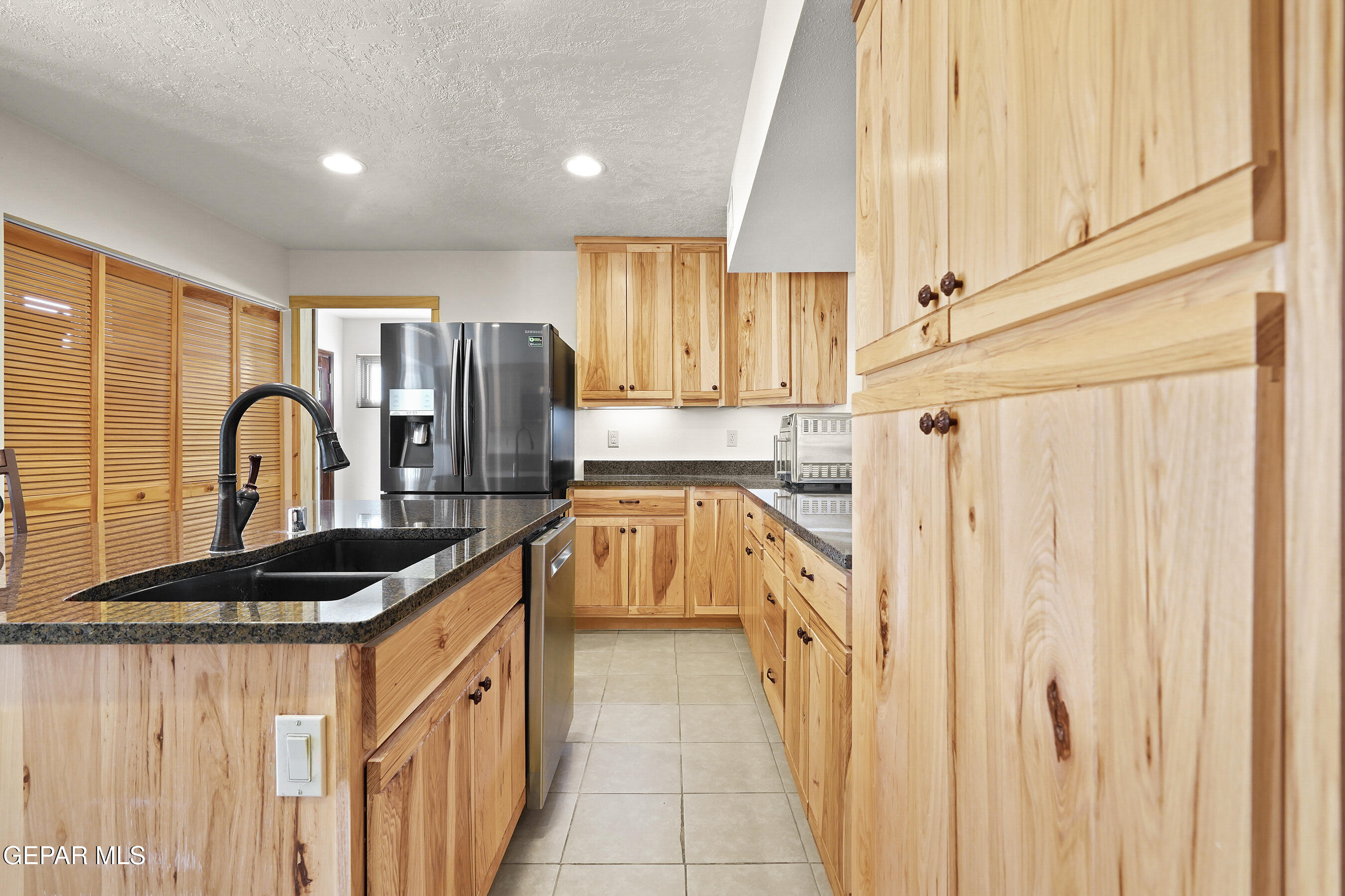 10406 BON AIRE Drive