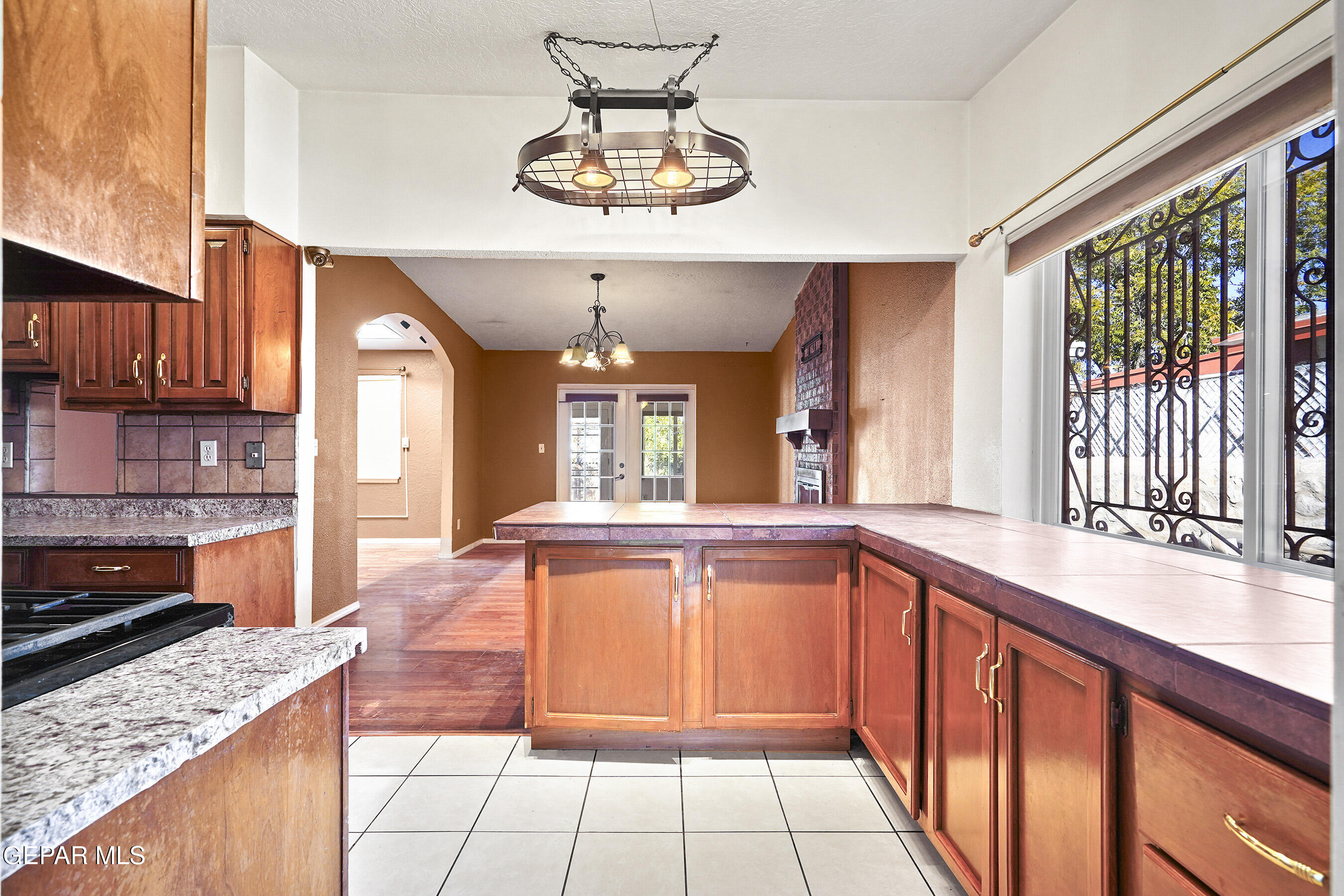 9849 MINUTEMAN Street